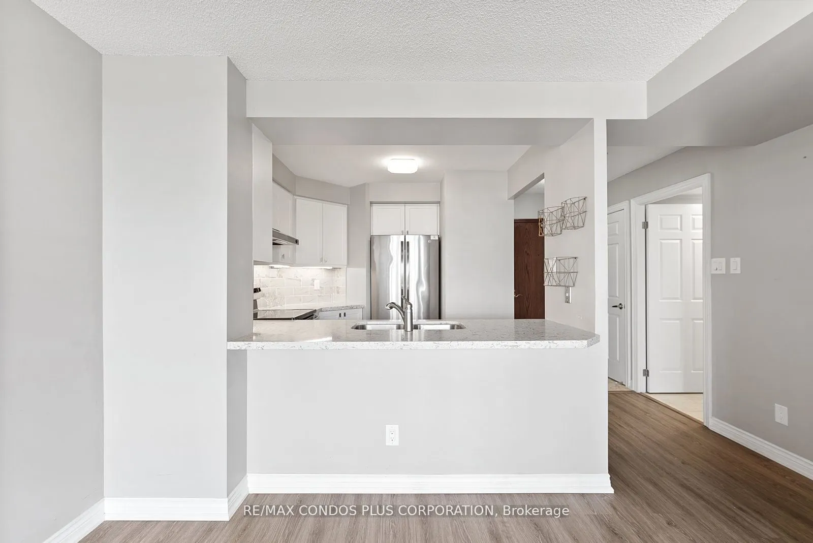 2285 Lake Shore Boulevard W, #609