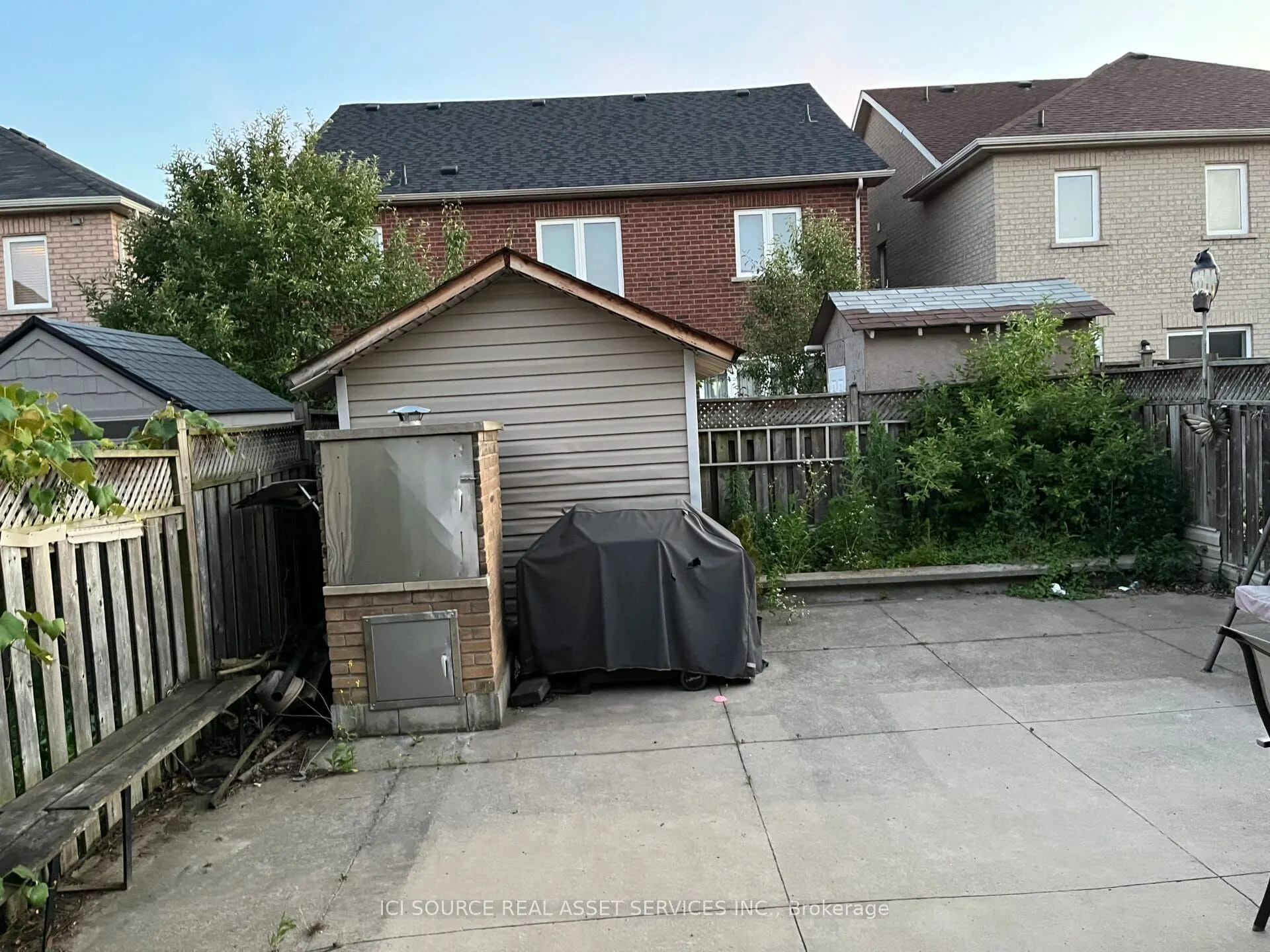 40 Treasure Drive, #Upper