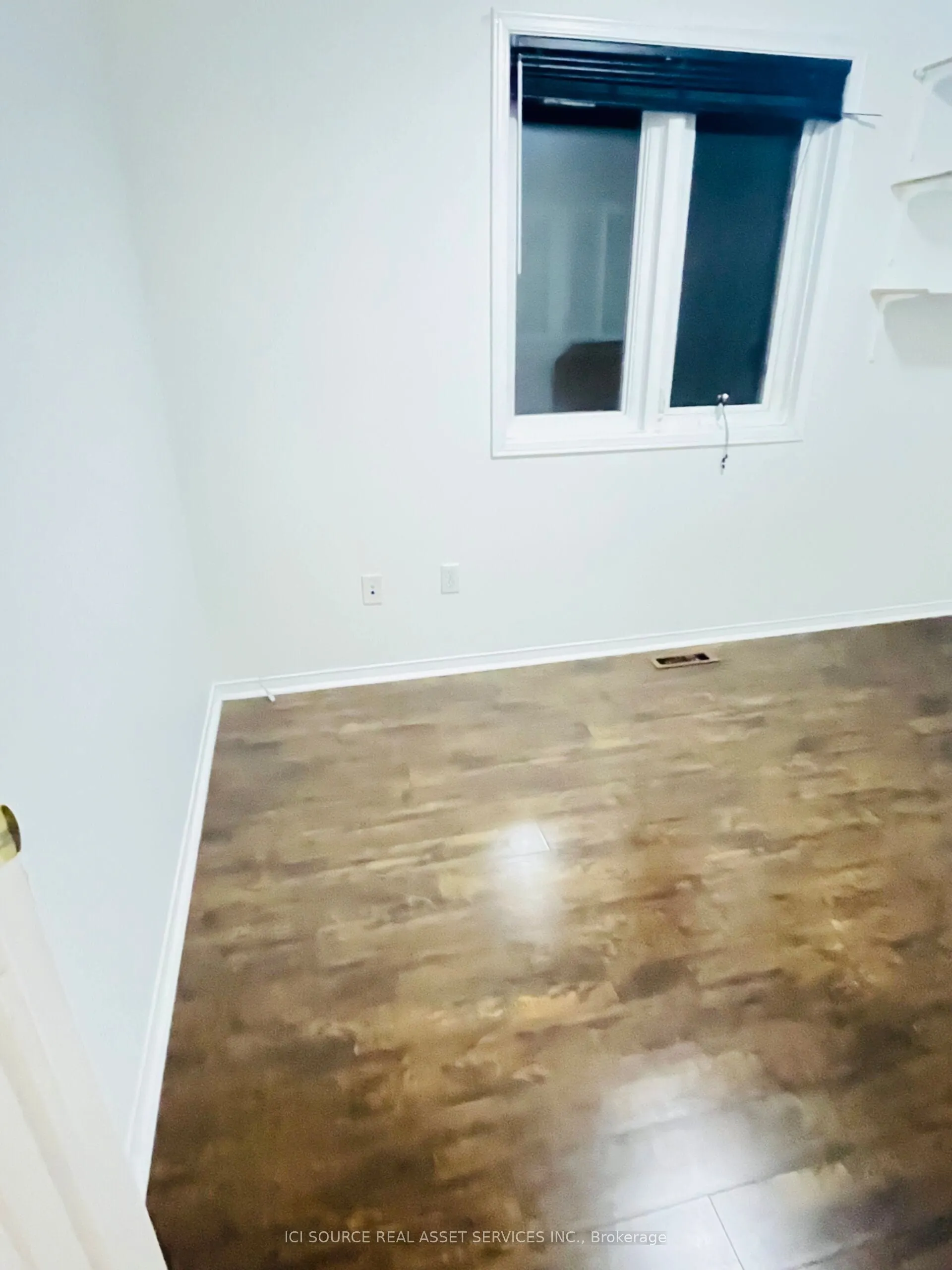 40 Treasure Drive, #Upper
