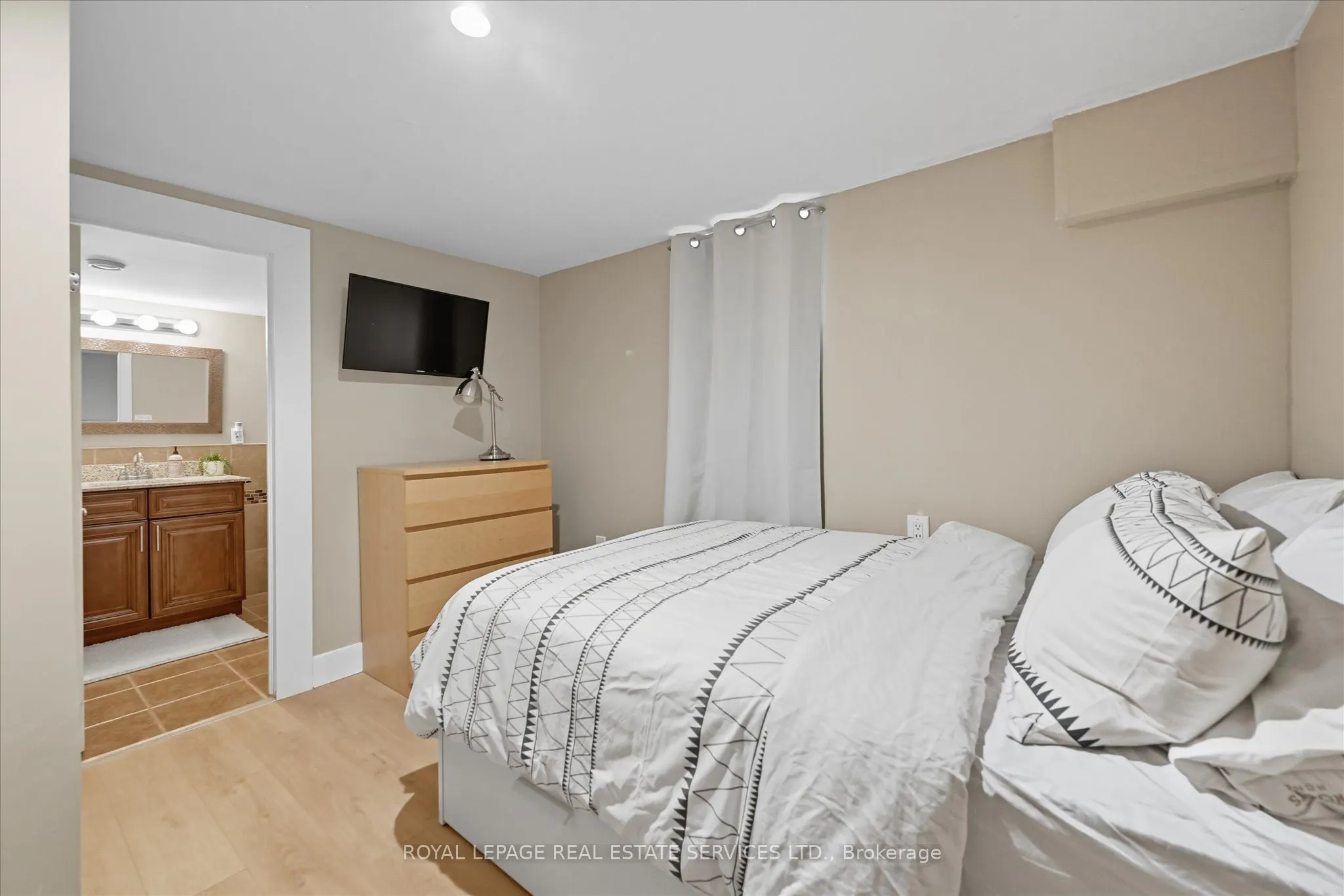2377 Industrial Street, #3