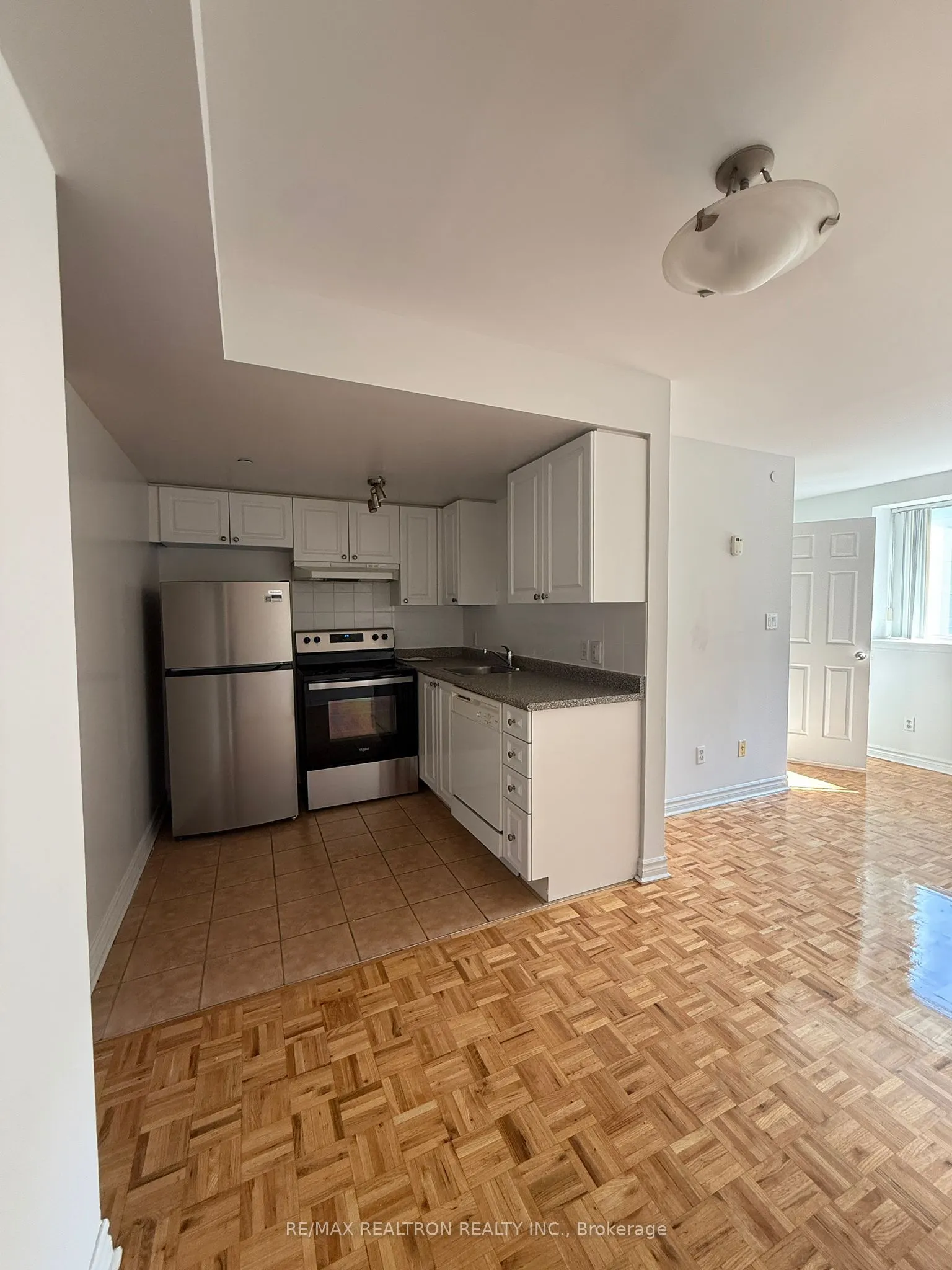 1407 Dupont Street, #412