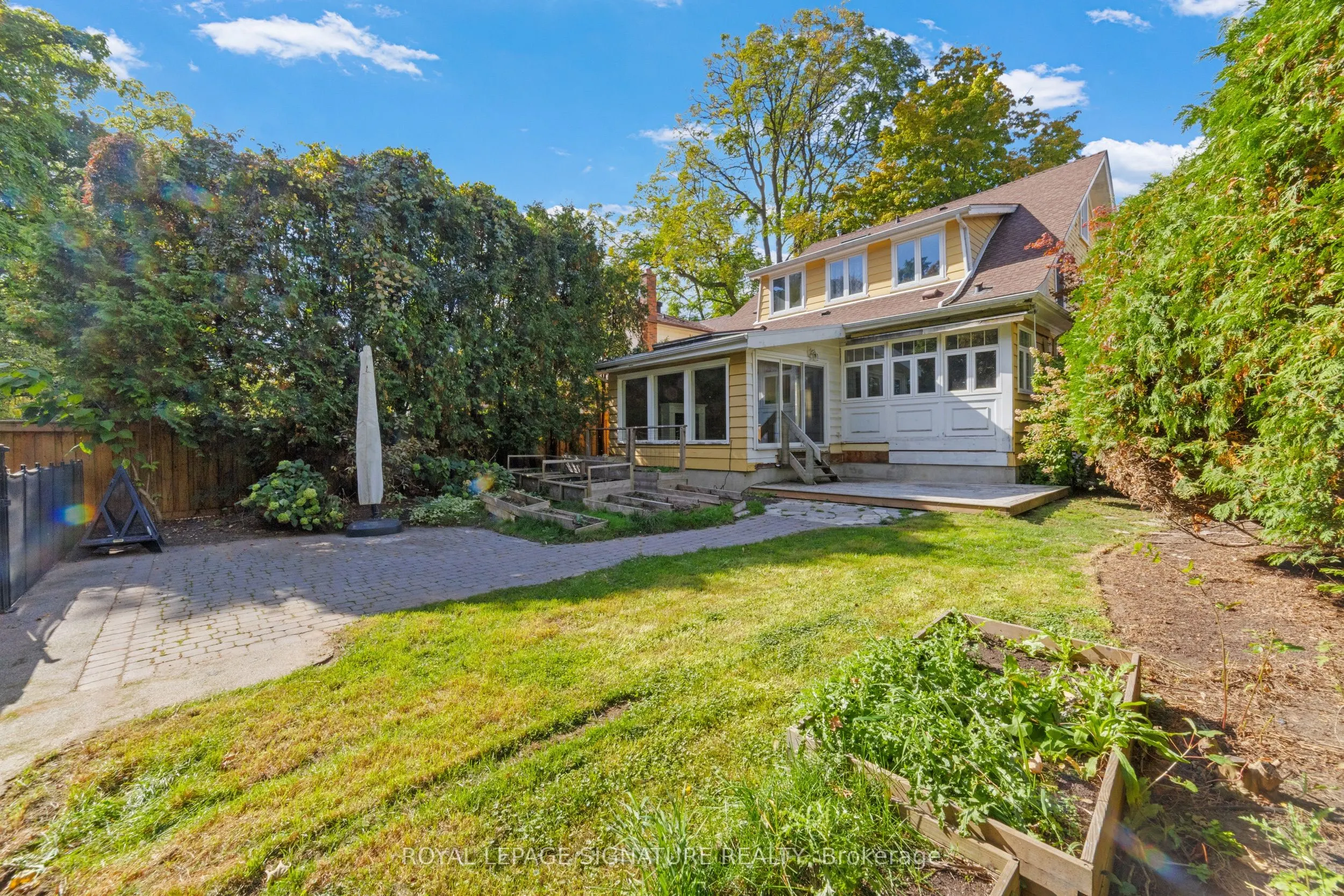 324 Spruce Street