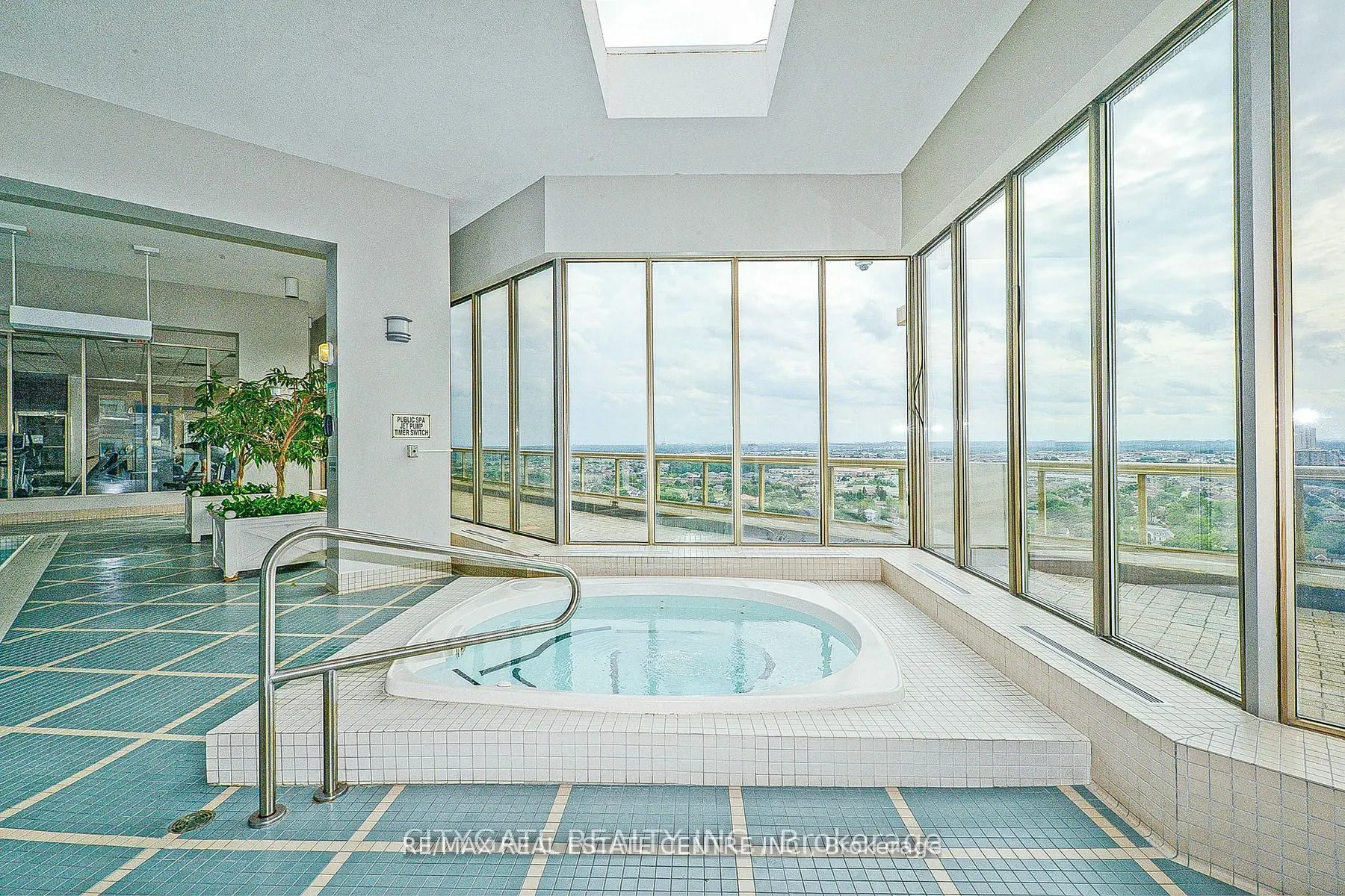 55 Elm Drive, #612