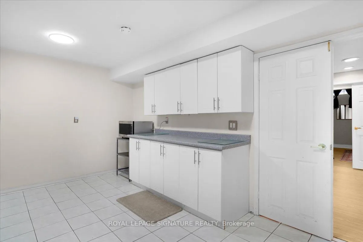 5401 Glen Erin Drive, #Lower