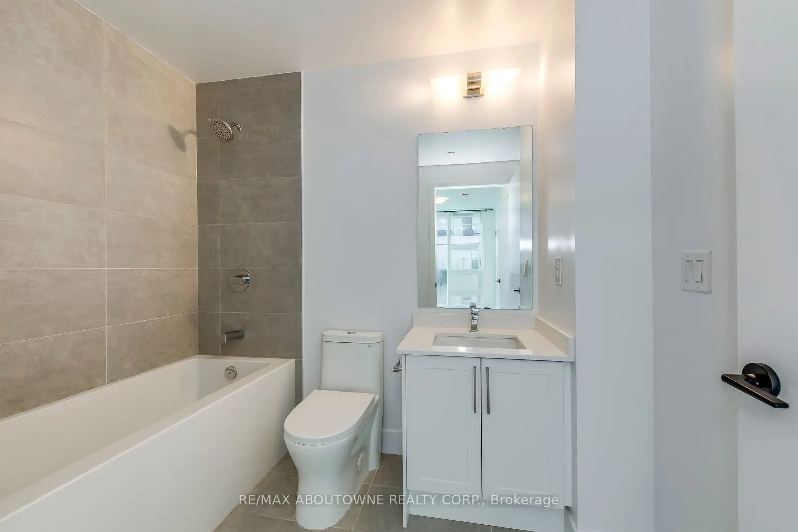 2450 Old Bronte Road, #623