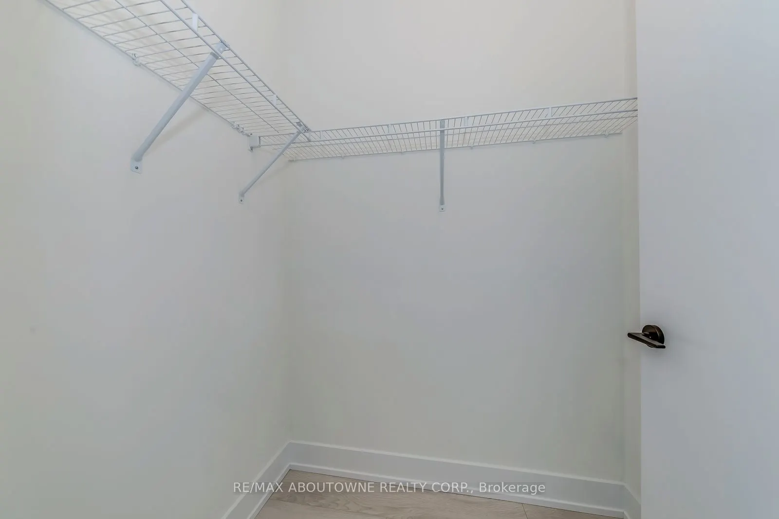 2450 Old Bronte Road, #623