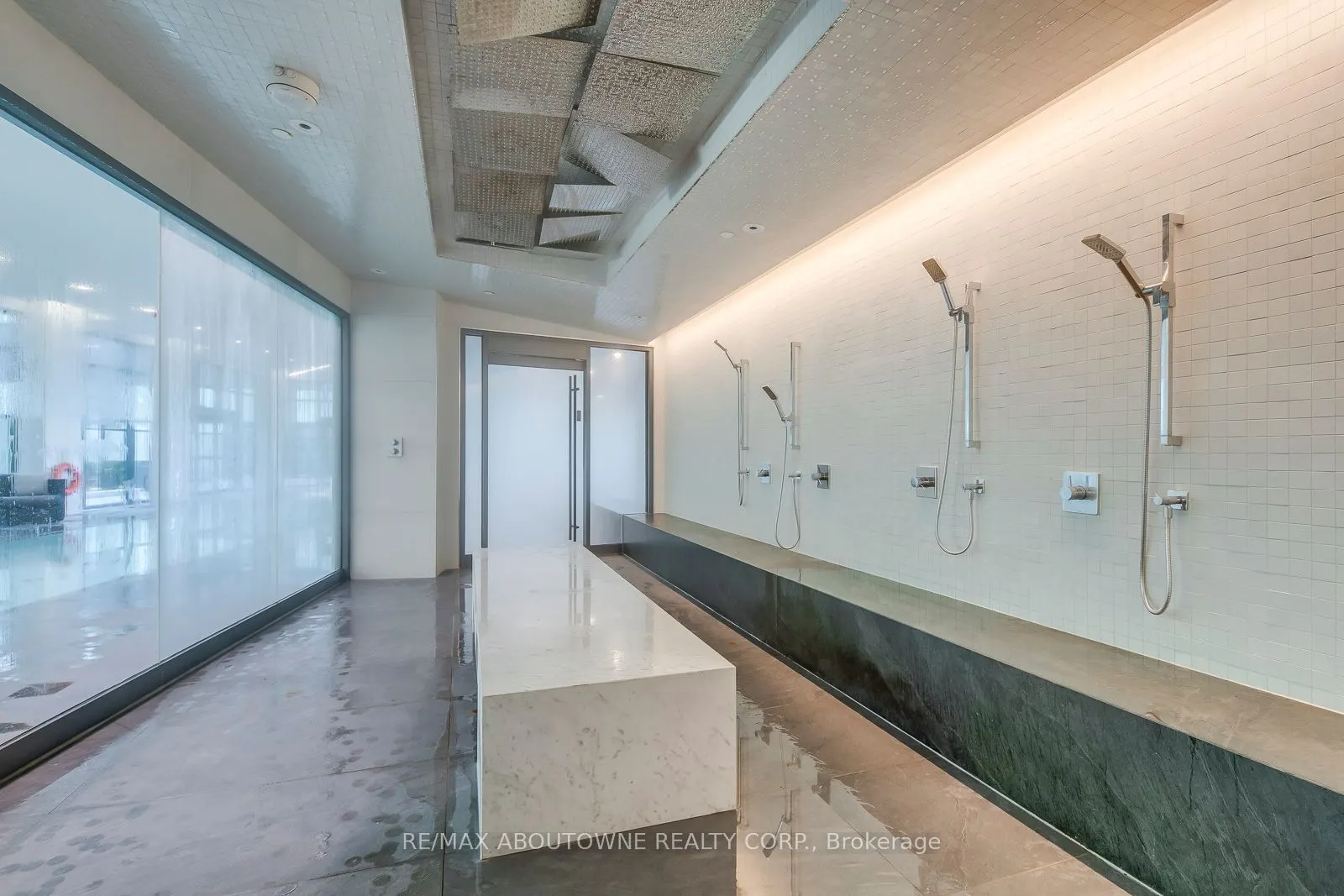 2450 Old Bronte Road, #623