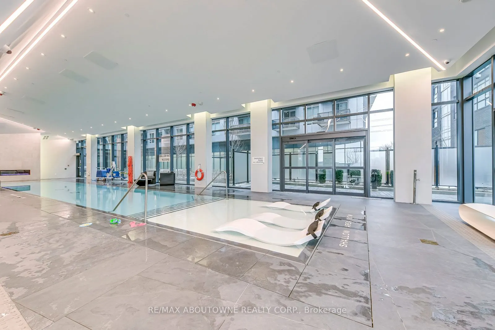 2450 Old Bronte Road, #623