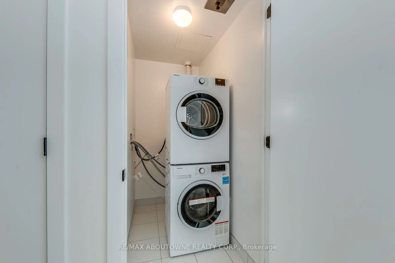 2450 Old Bronte Road, #623