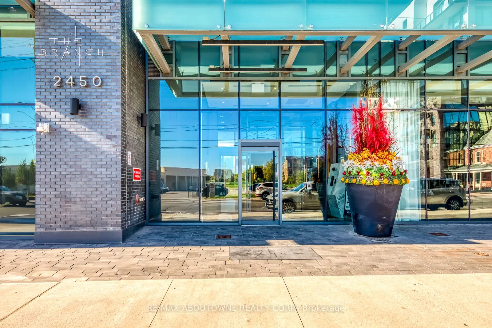 2450 Old Bronte Road, #623