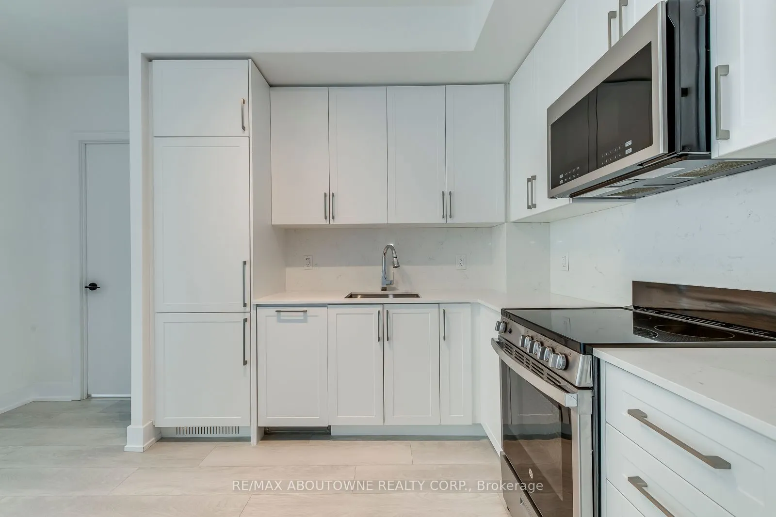 2450 Old Bronte Road, #623