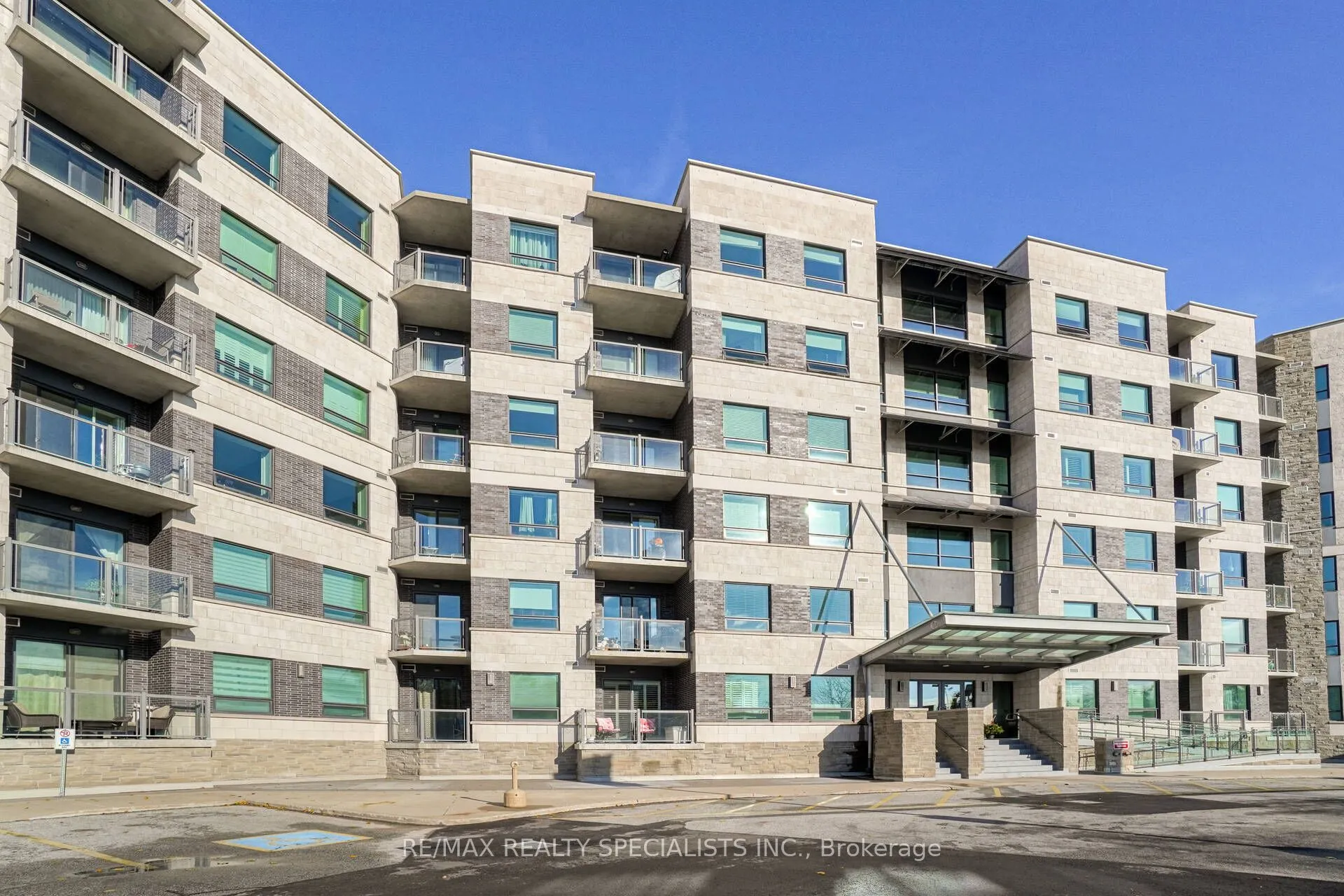 383 Main Street, #617