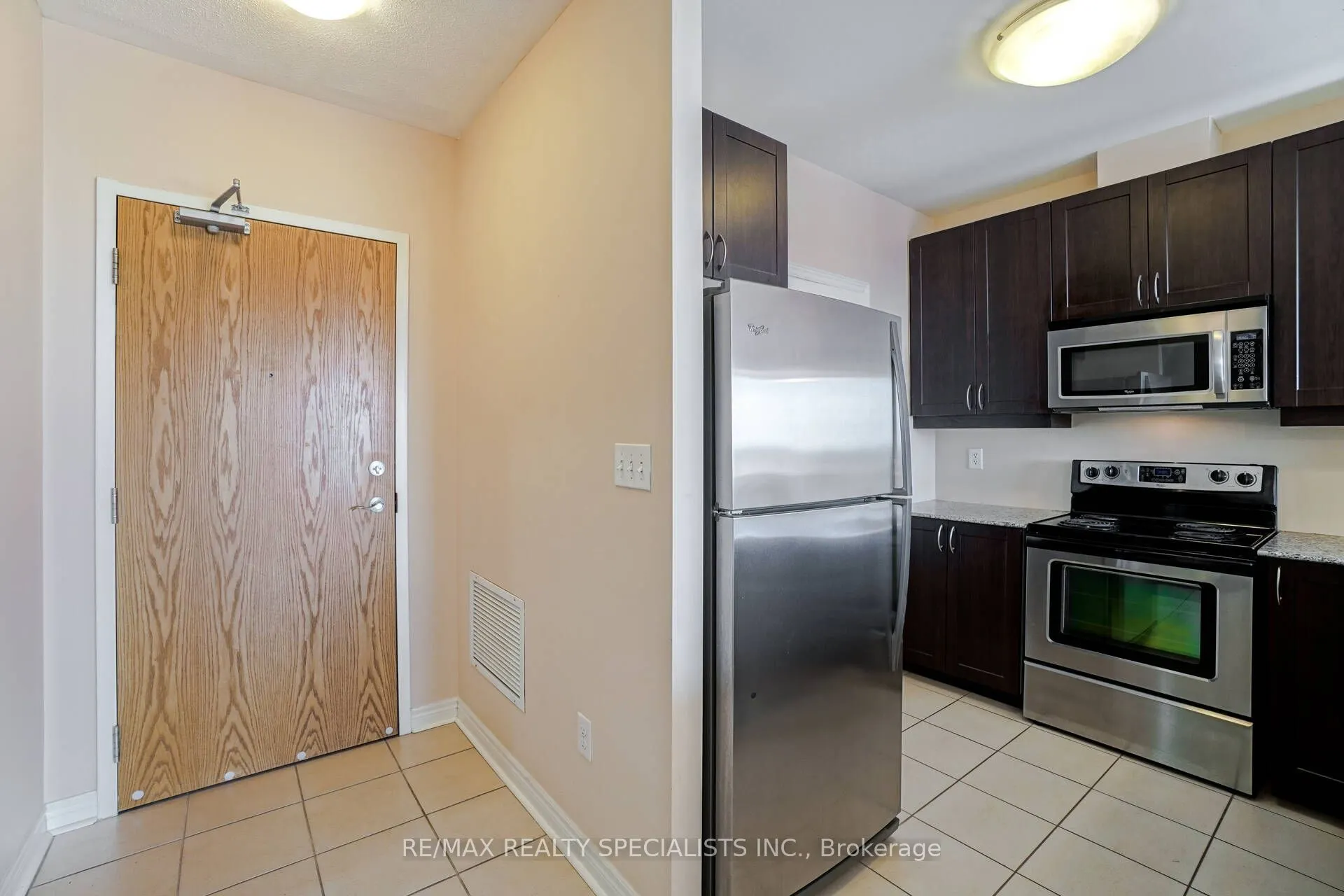 383 Main Street, #617