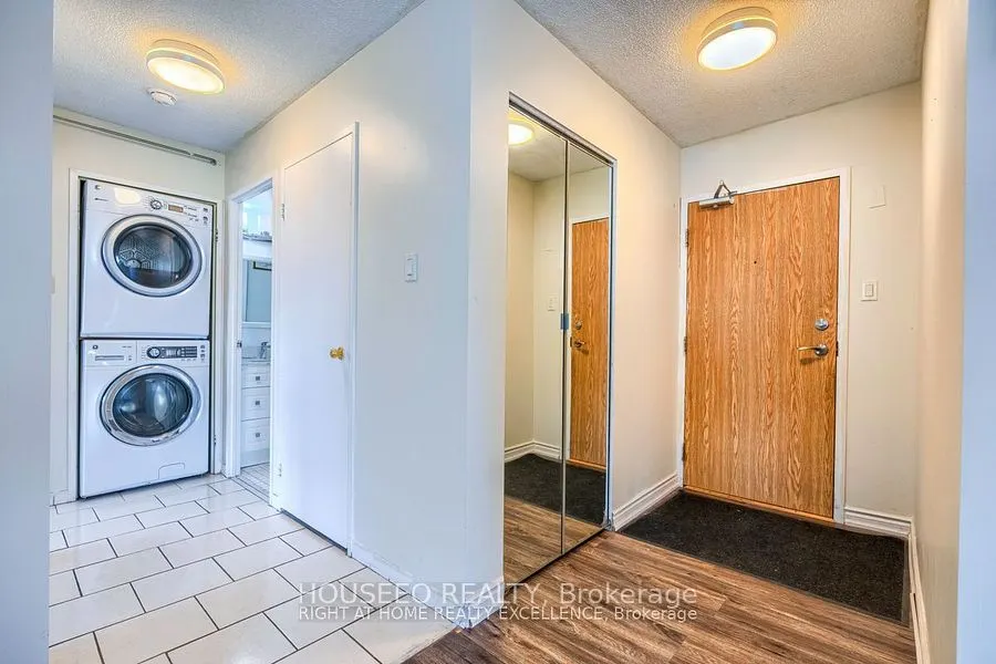 8 Lisa Street, #1102
