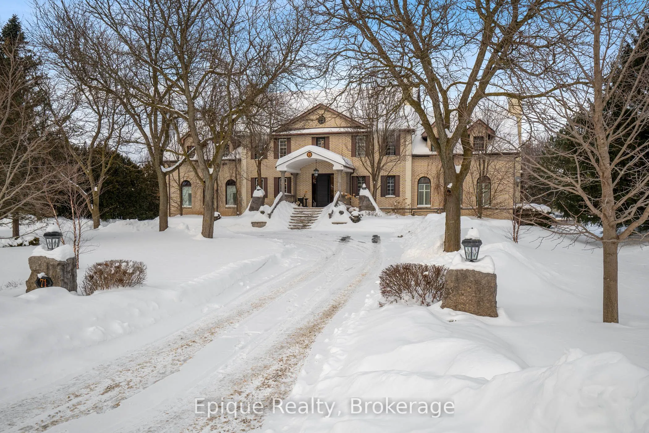 71 Mae Court