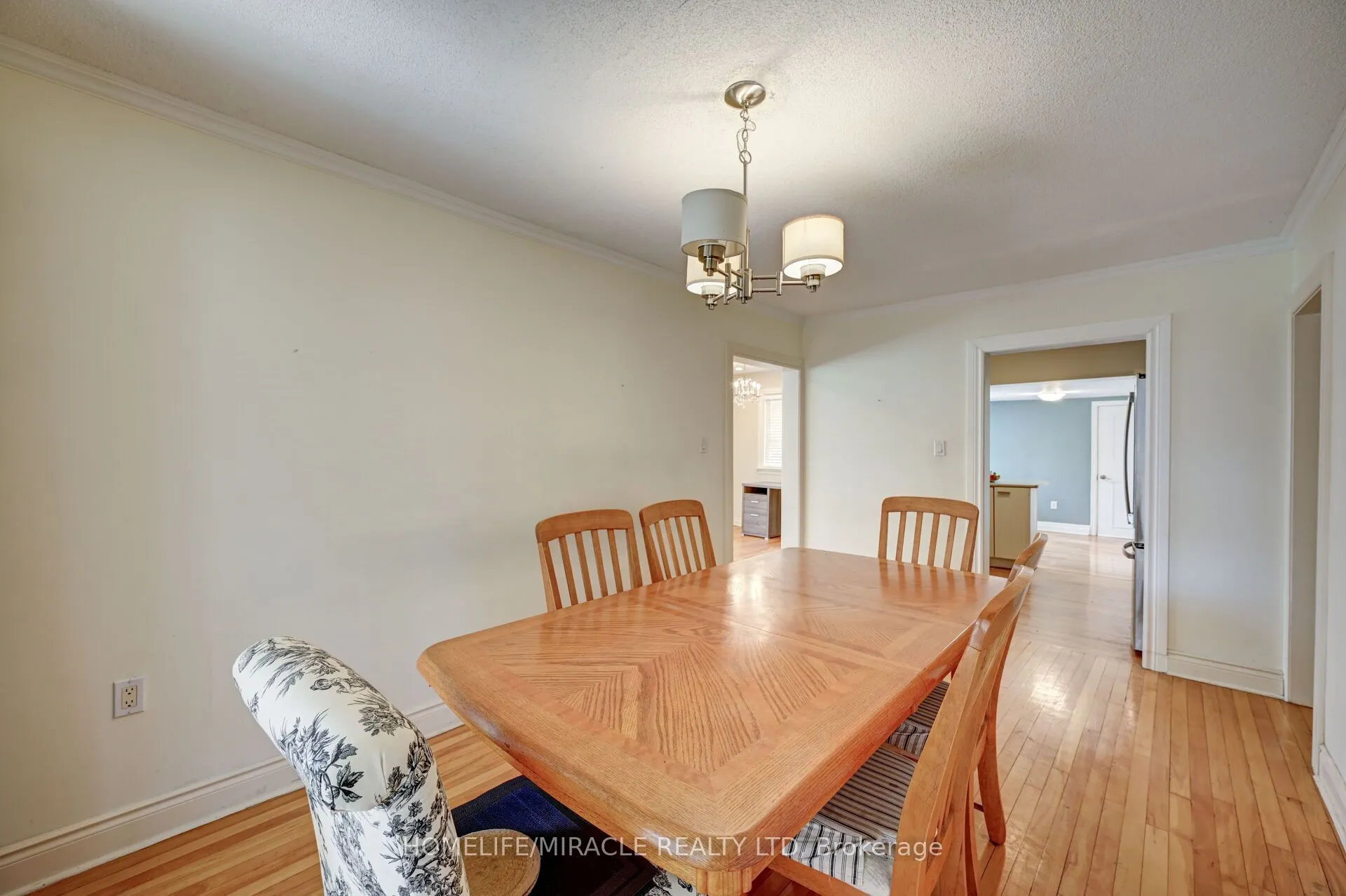 1235 Old River Road