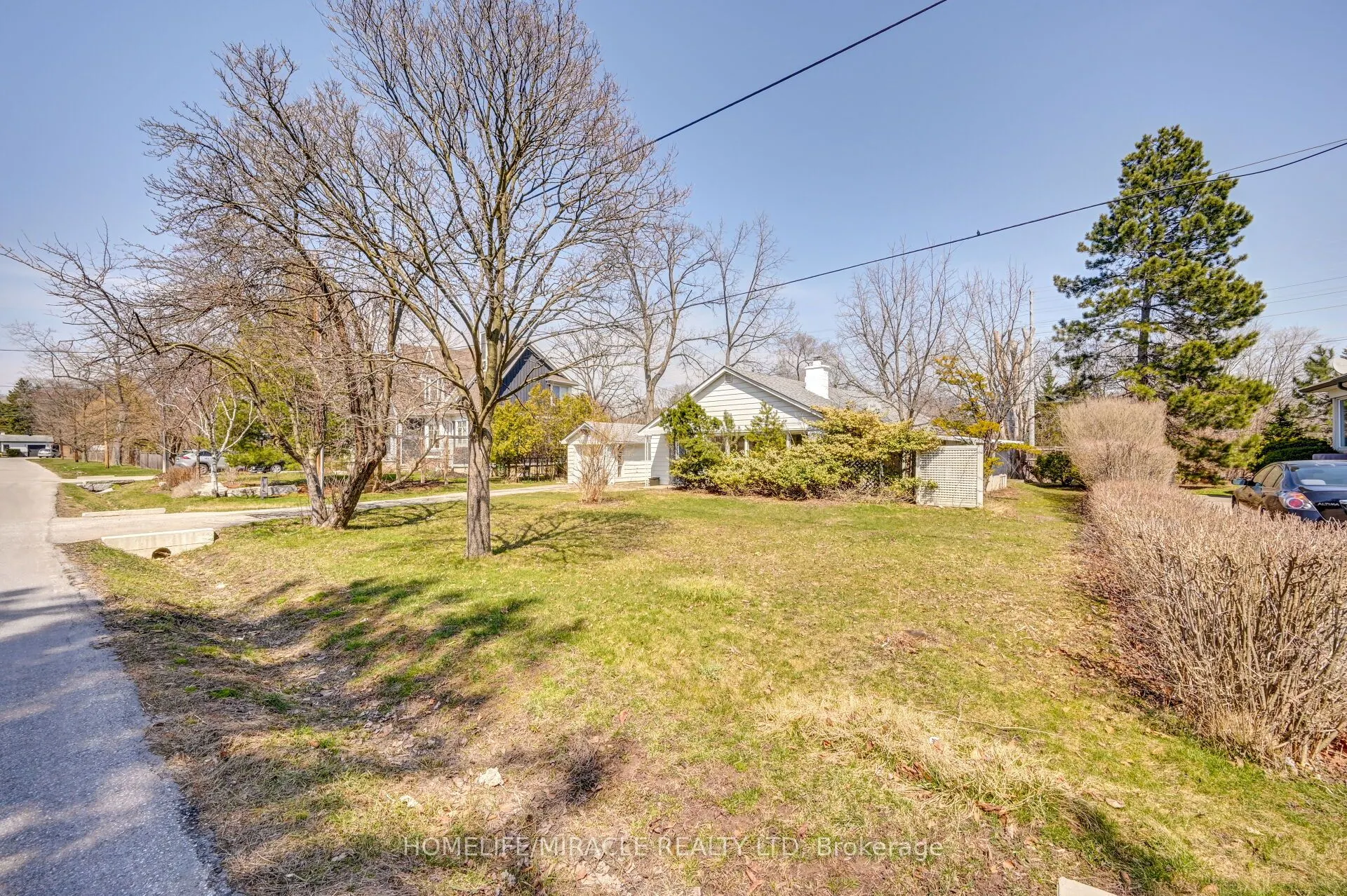 1235 Old River Road