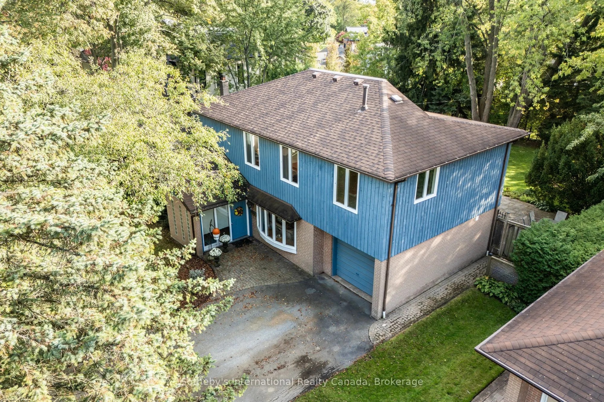 98 Selgrove Crescent