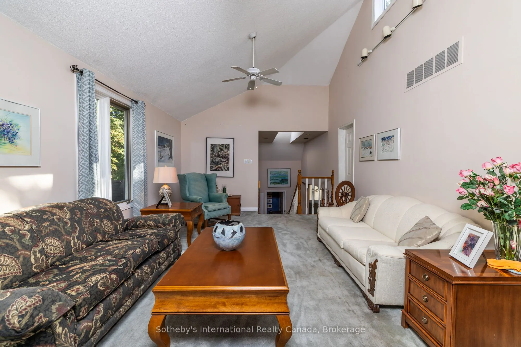98 Selgrove Crescent