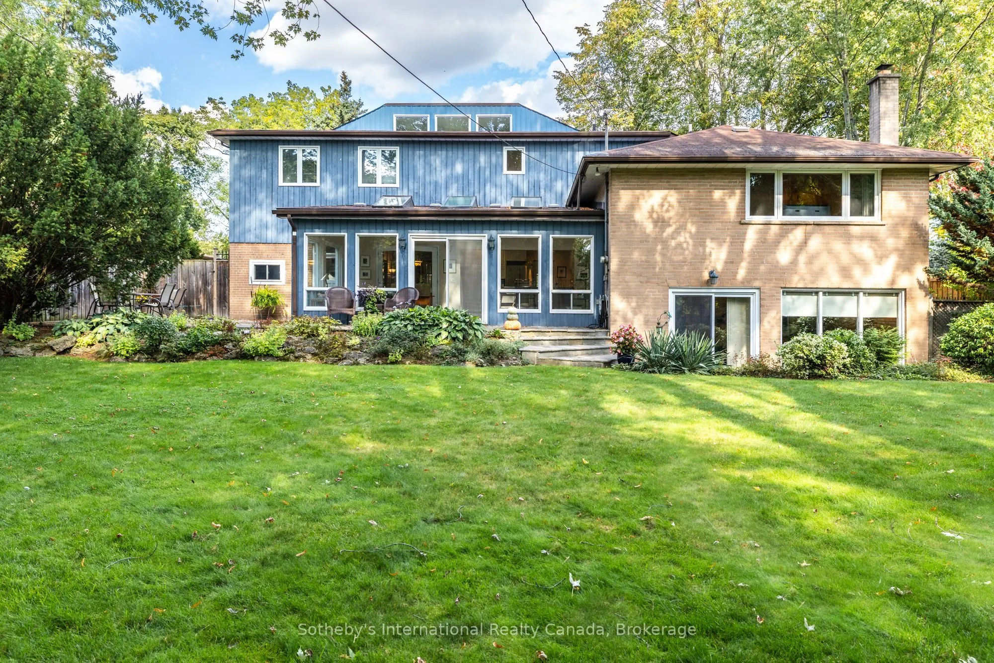 98 Selgrove Crescent