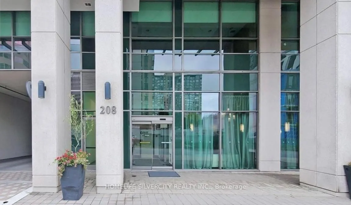 208 ENFIELD Place, #806