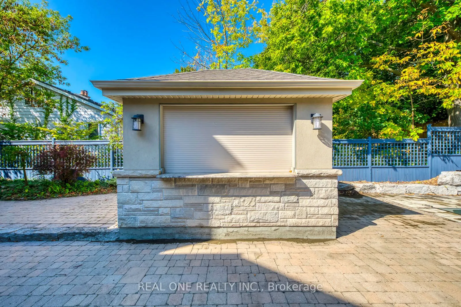 767 Parkland Avenue