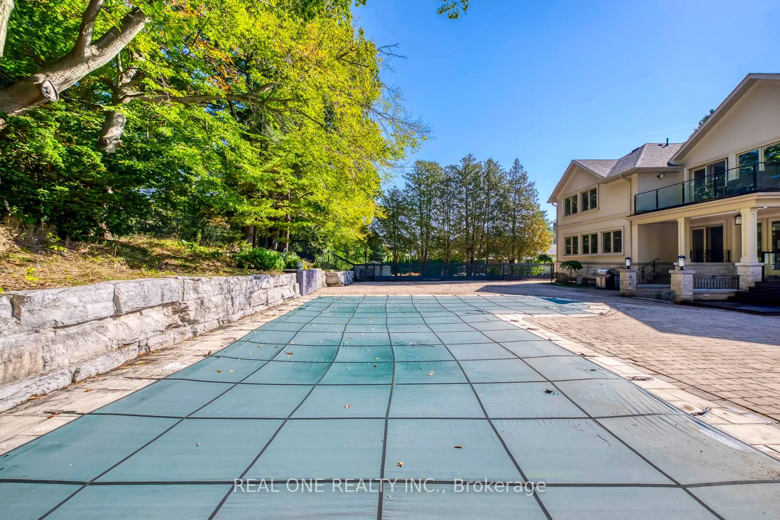 767 Parkland Avenue