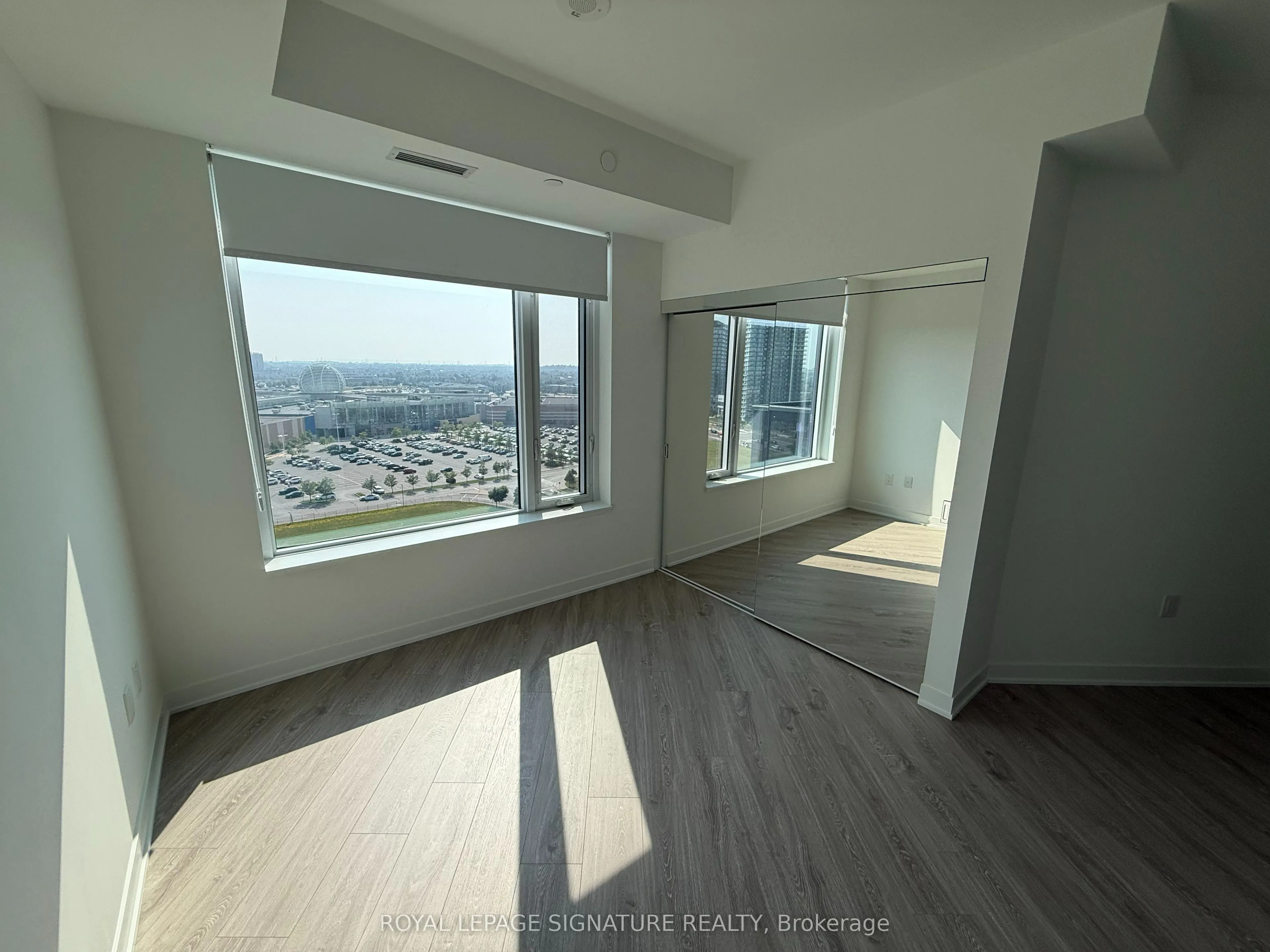 2495 Eglinton Avenue W, #1406