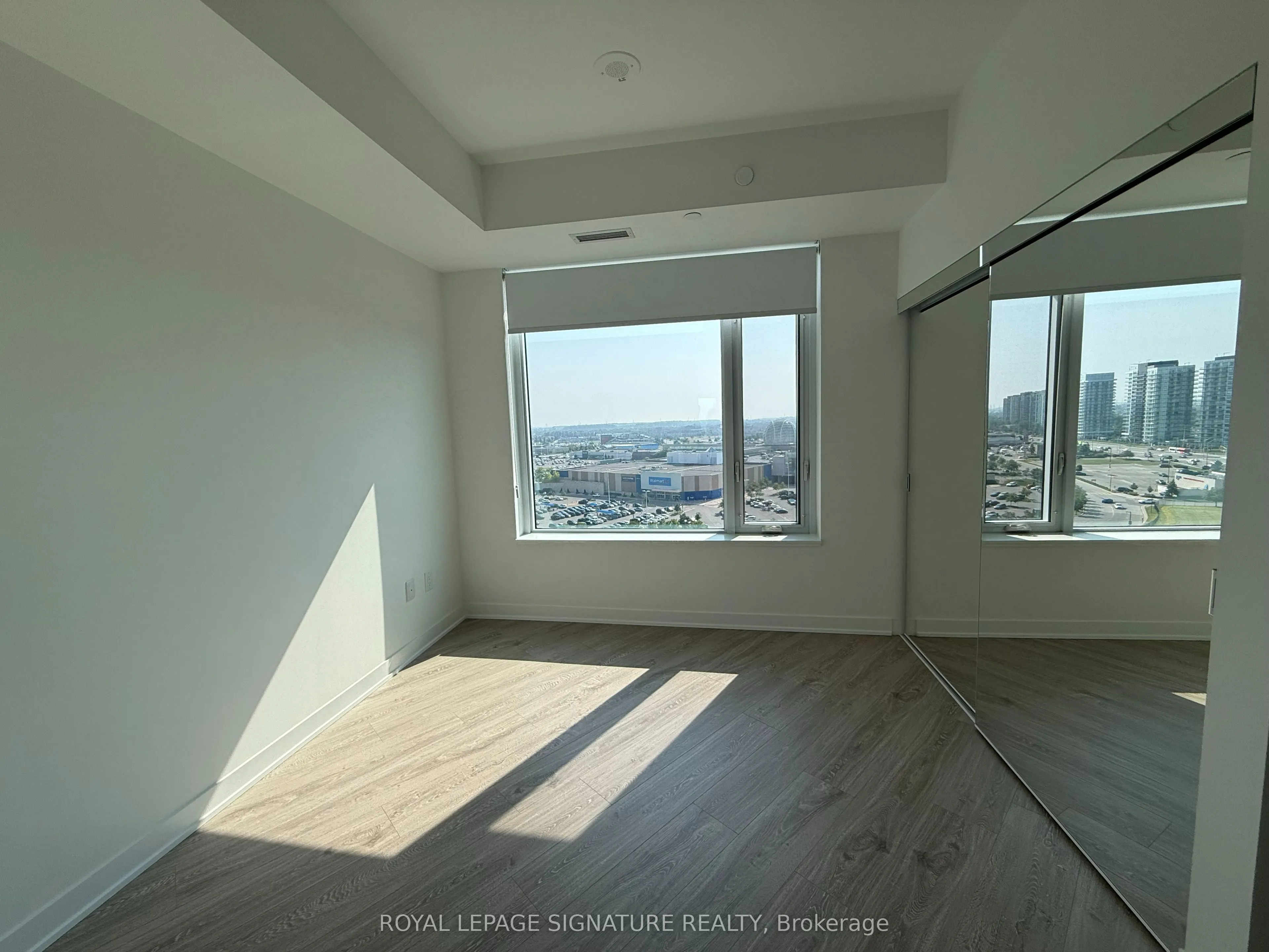 2495 Eglinton Avenue W, #1406