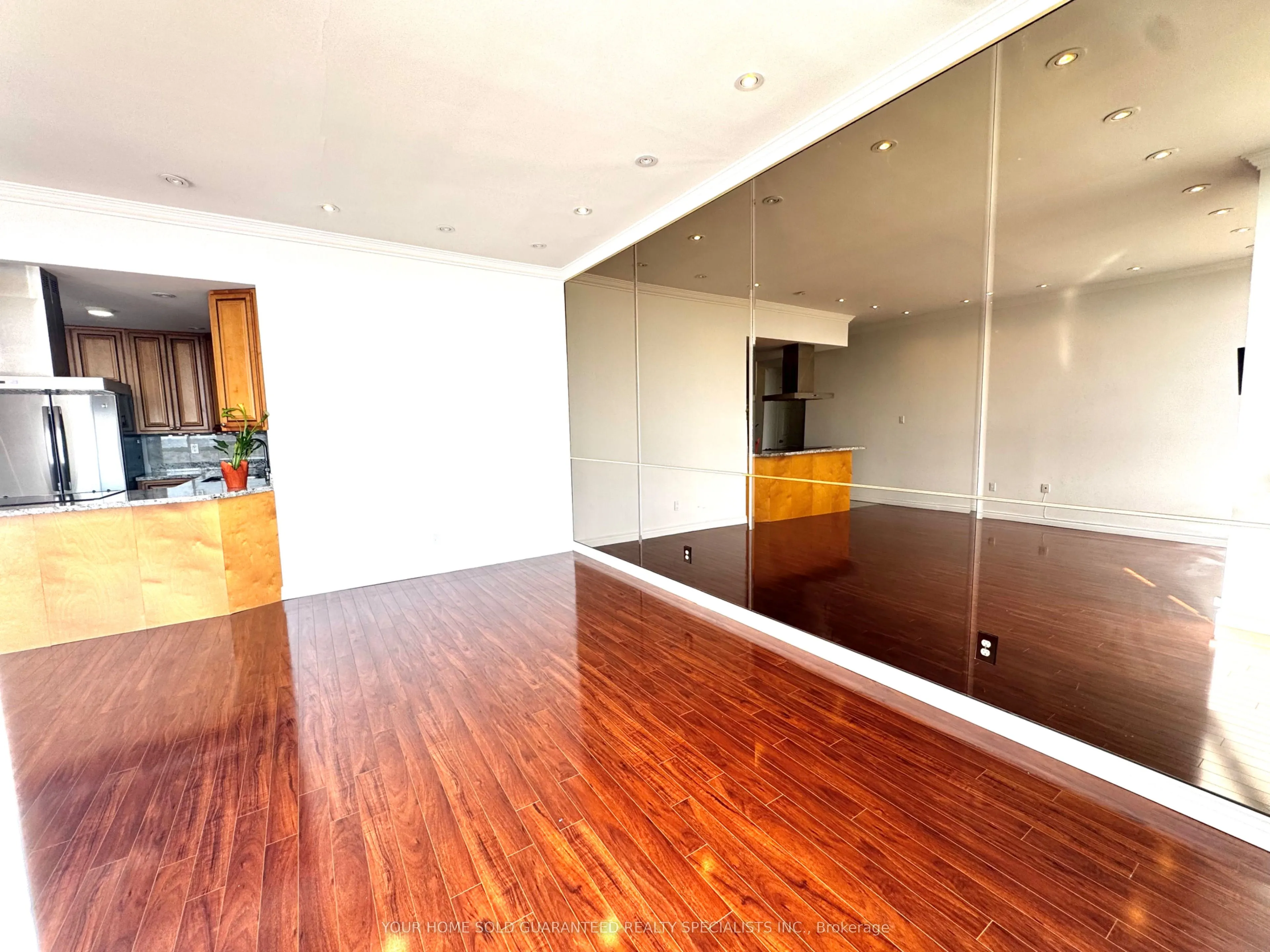 2901 Kipling Avenue, #1605