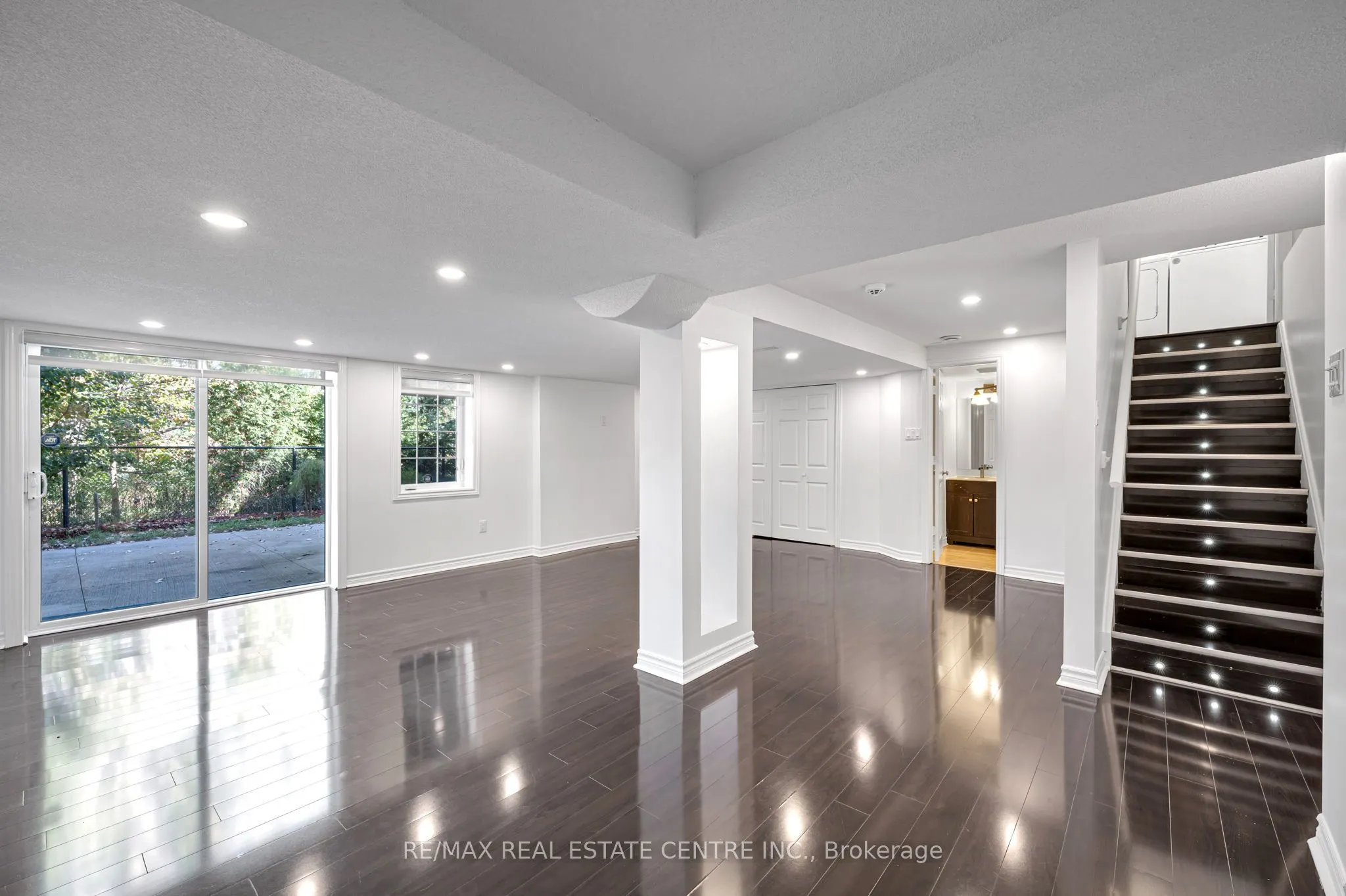 425 Bussel Crescent