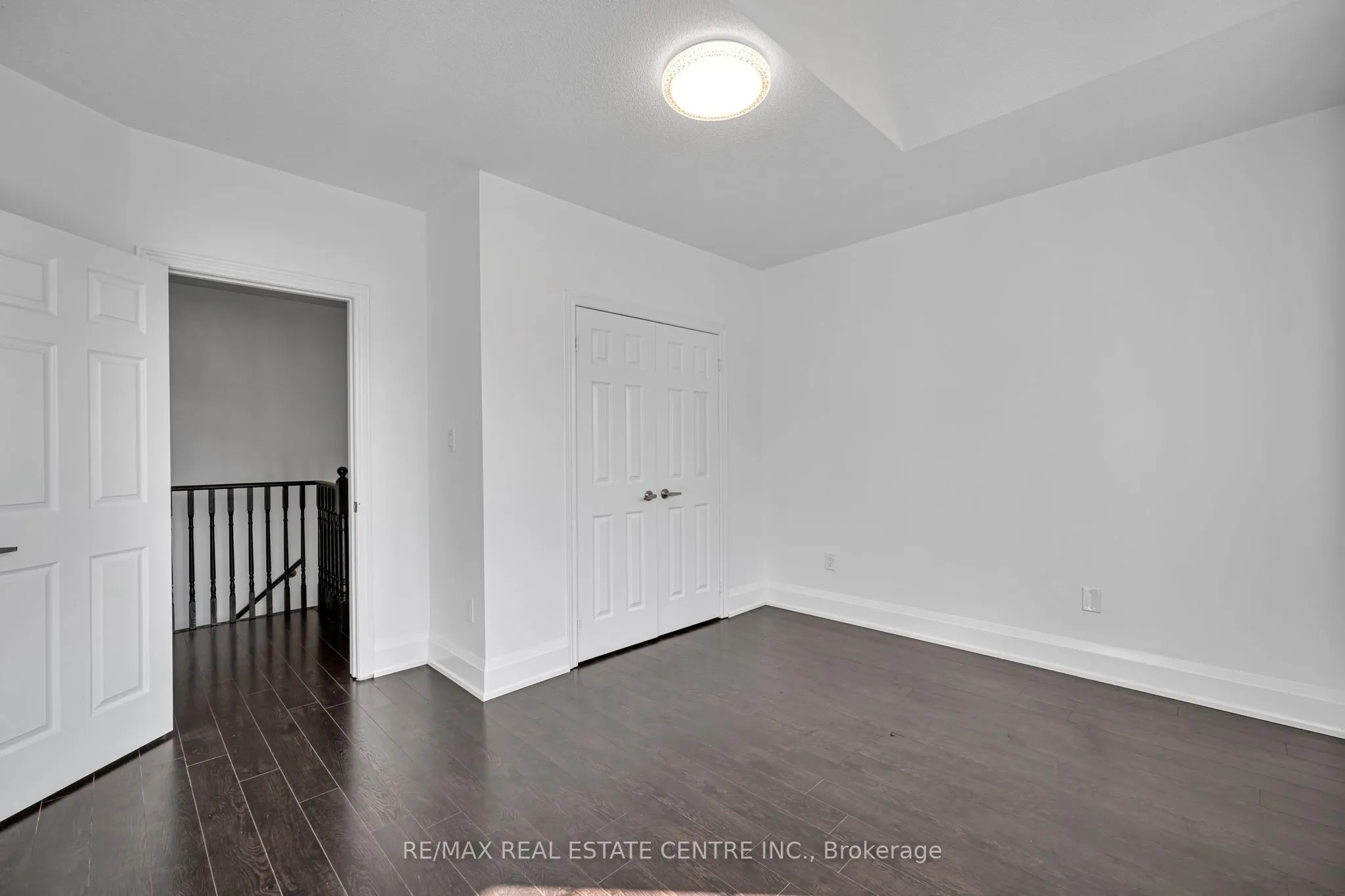 425 Bussel Crescent