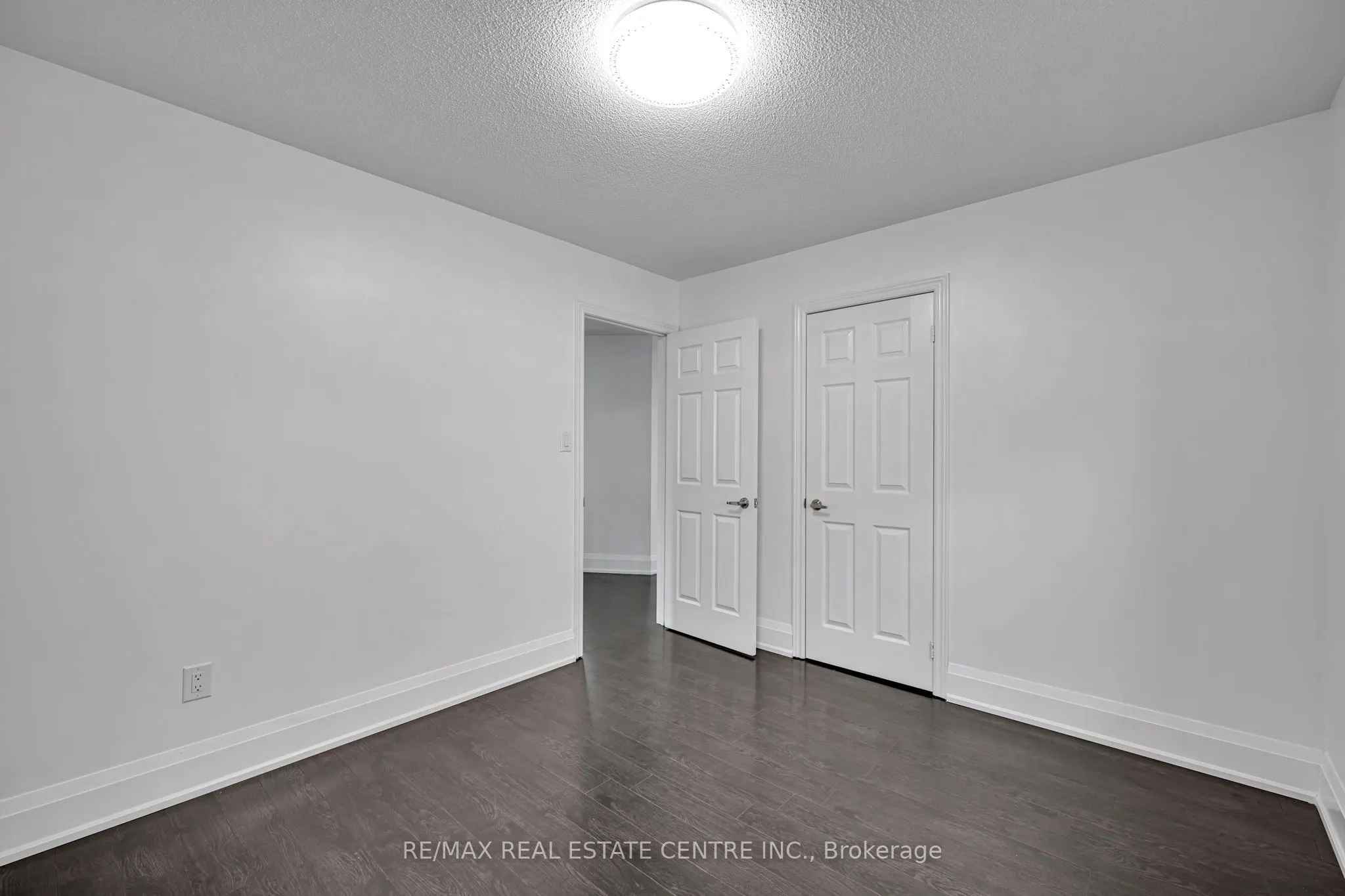 425 Bussel Crescent