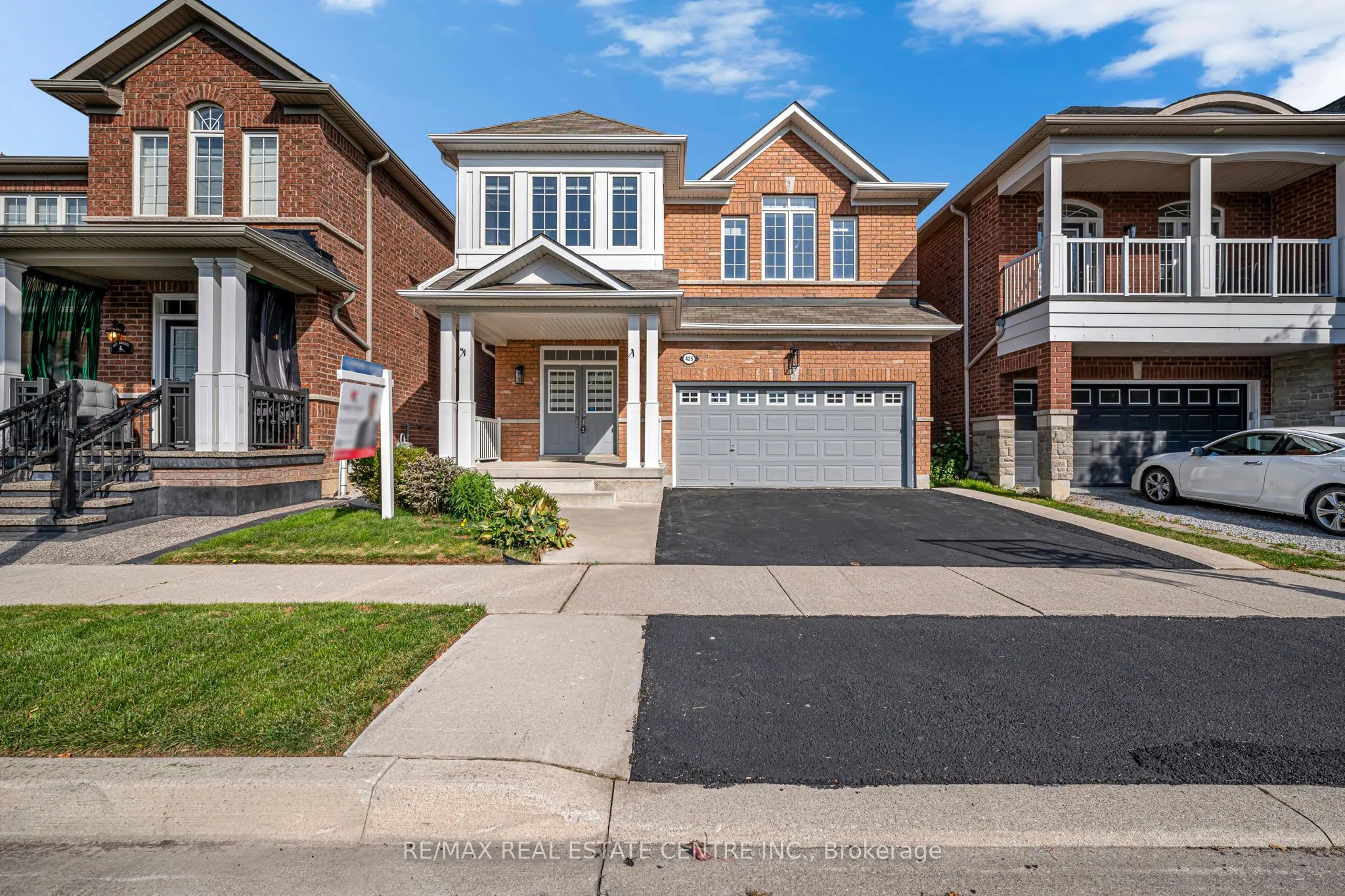 425 Bussel Crescent