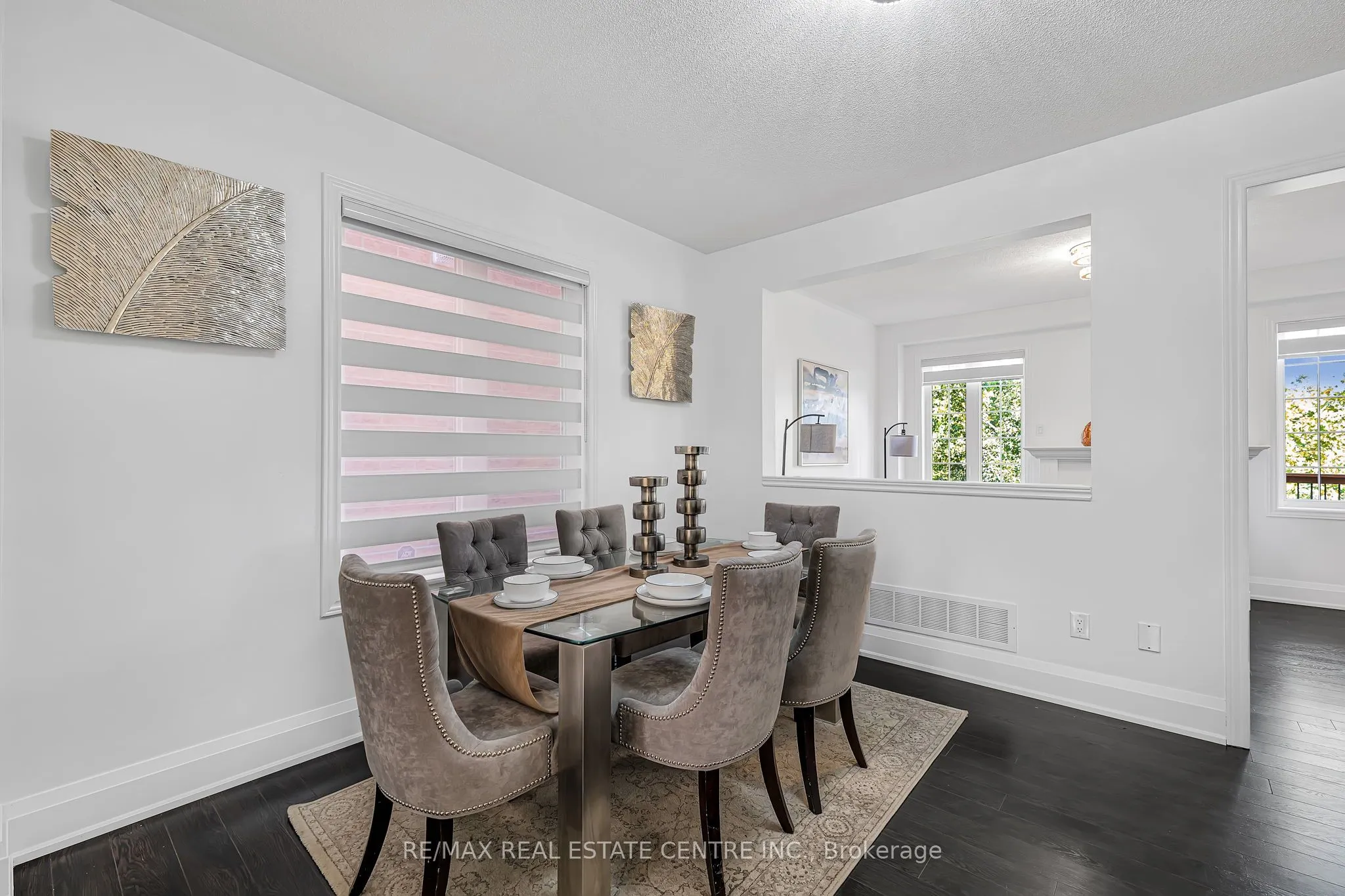 425 Bussel Crescent