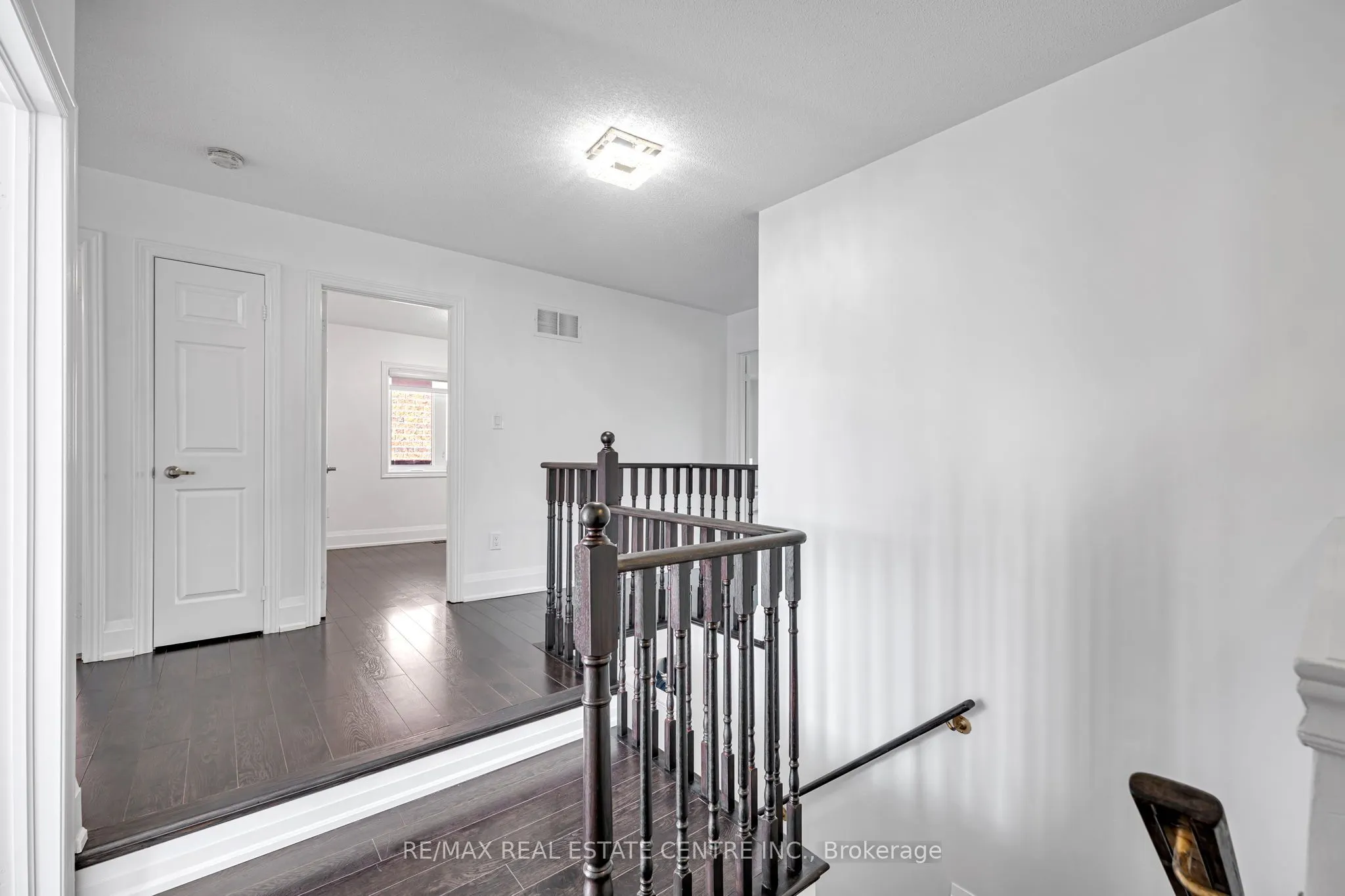 425 Bussel Crescent