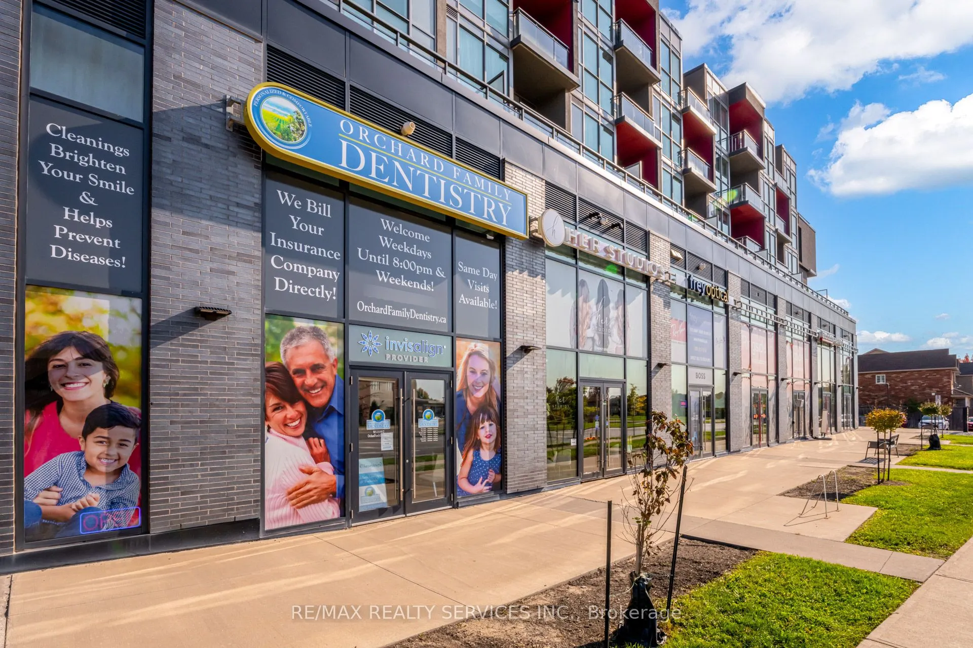 5220 Dundas Street, #4