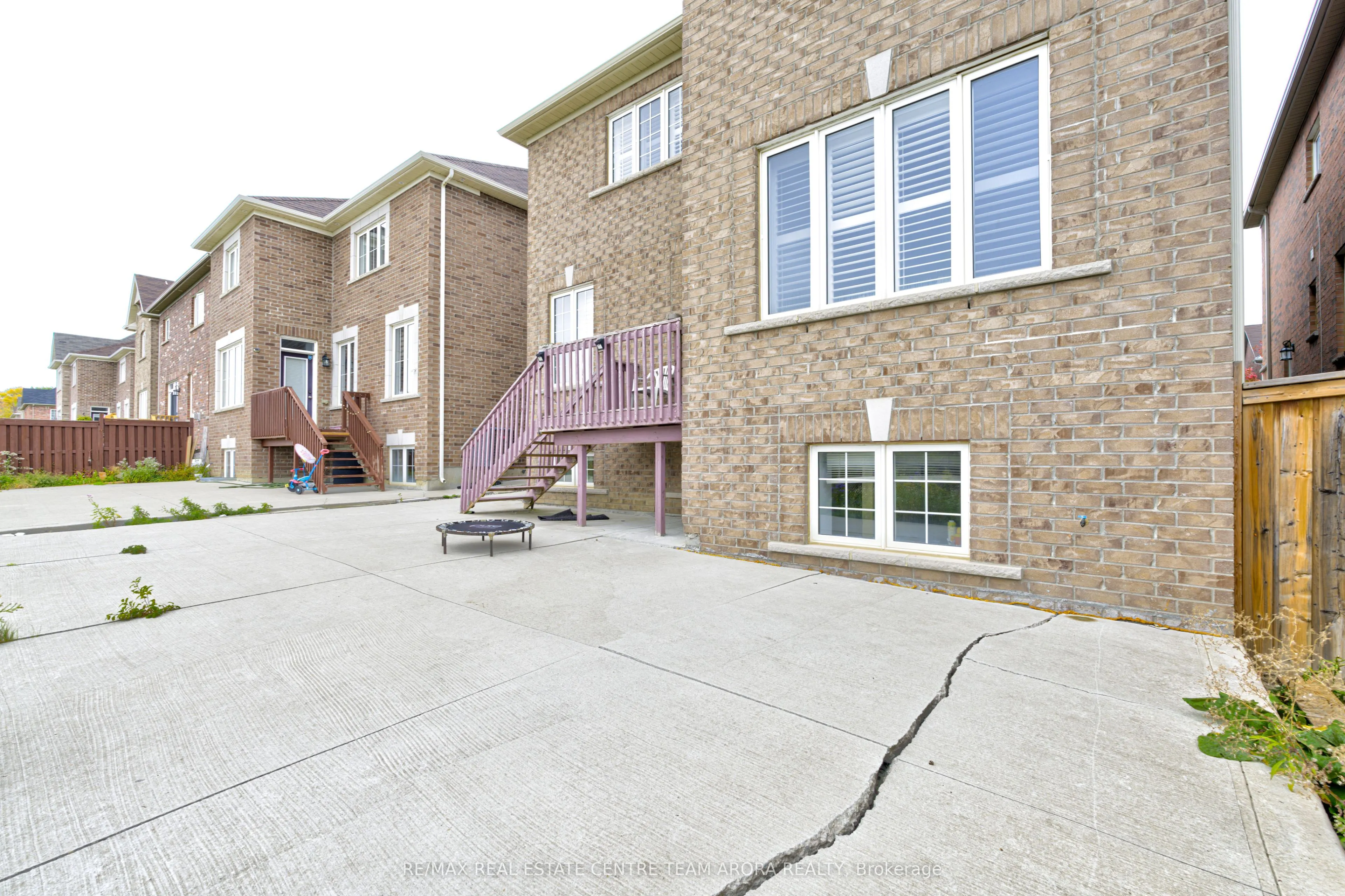12 Abercrombie Crescent