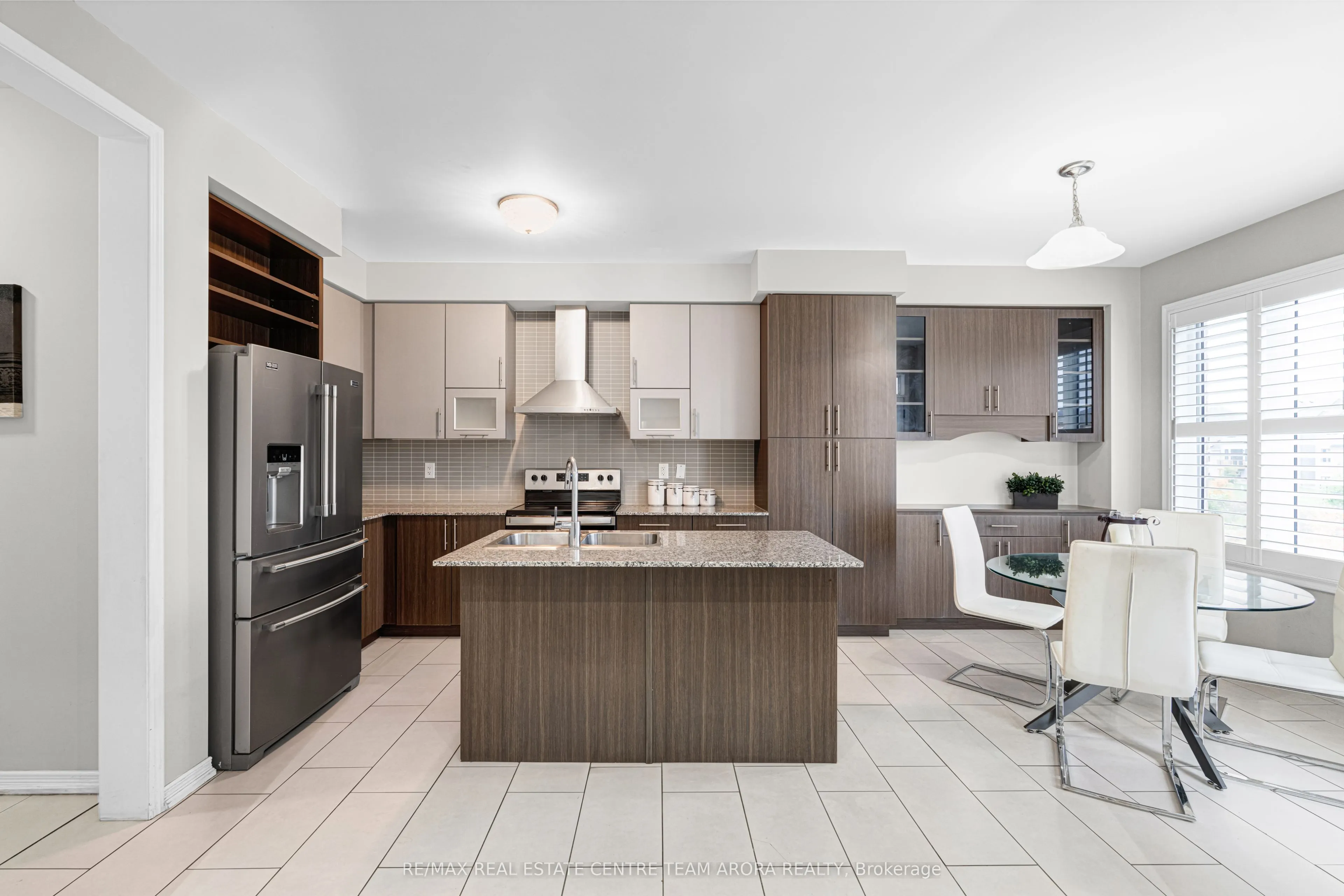 12 Abercrombie Crescent