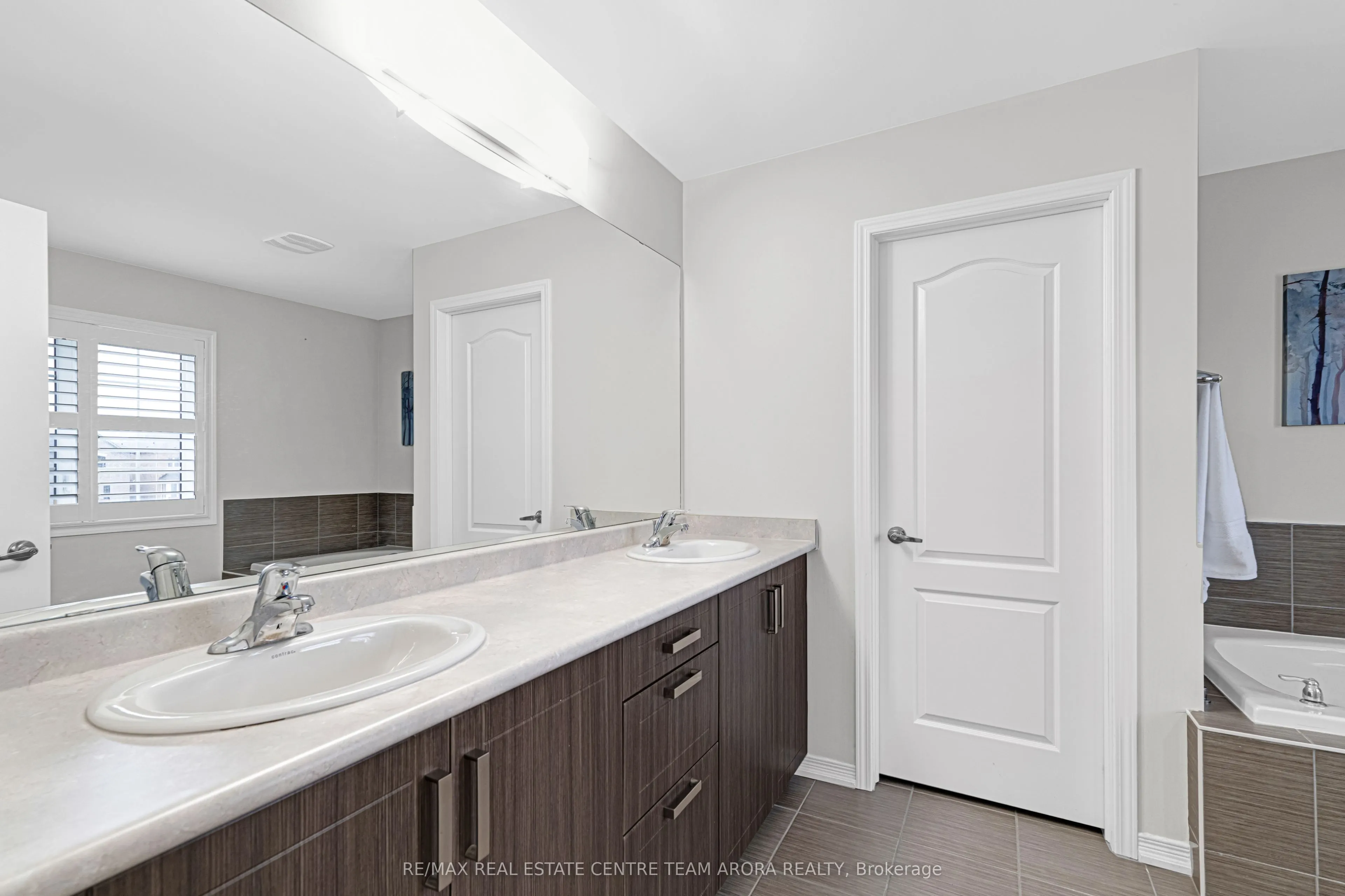 12 Abercrombie Crescent
