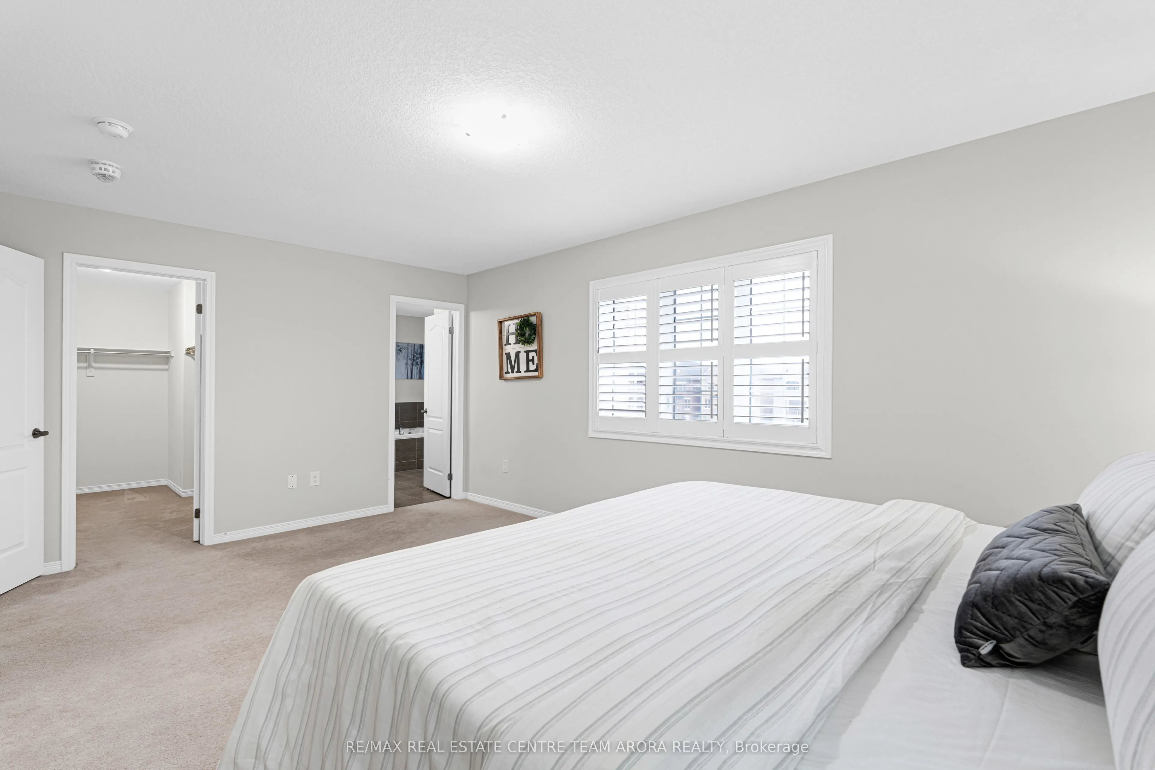 12 Abercrombie Crescent