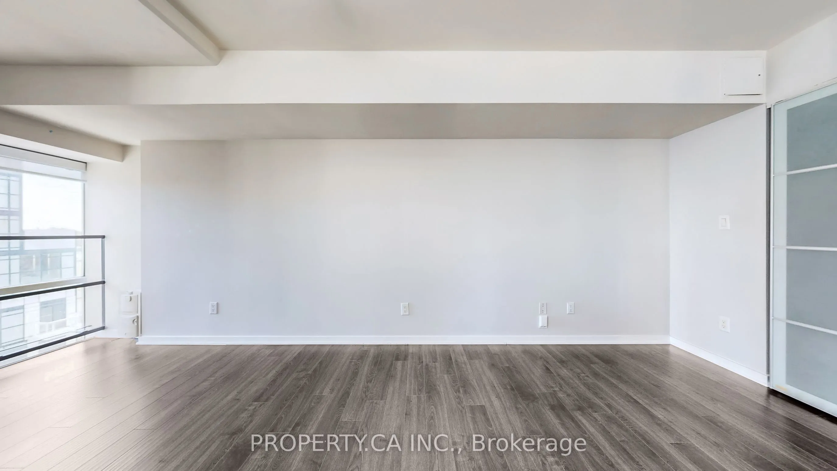 300 Manitoba Street, #316