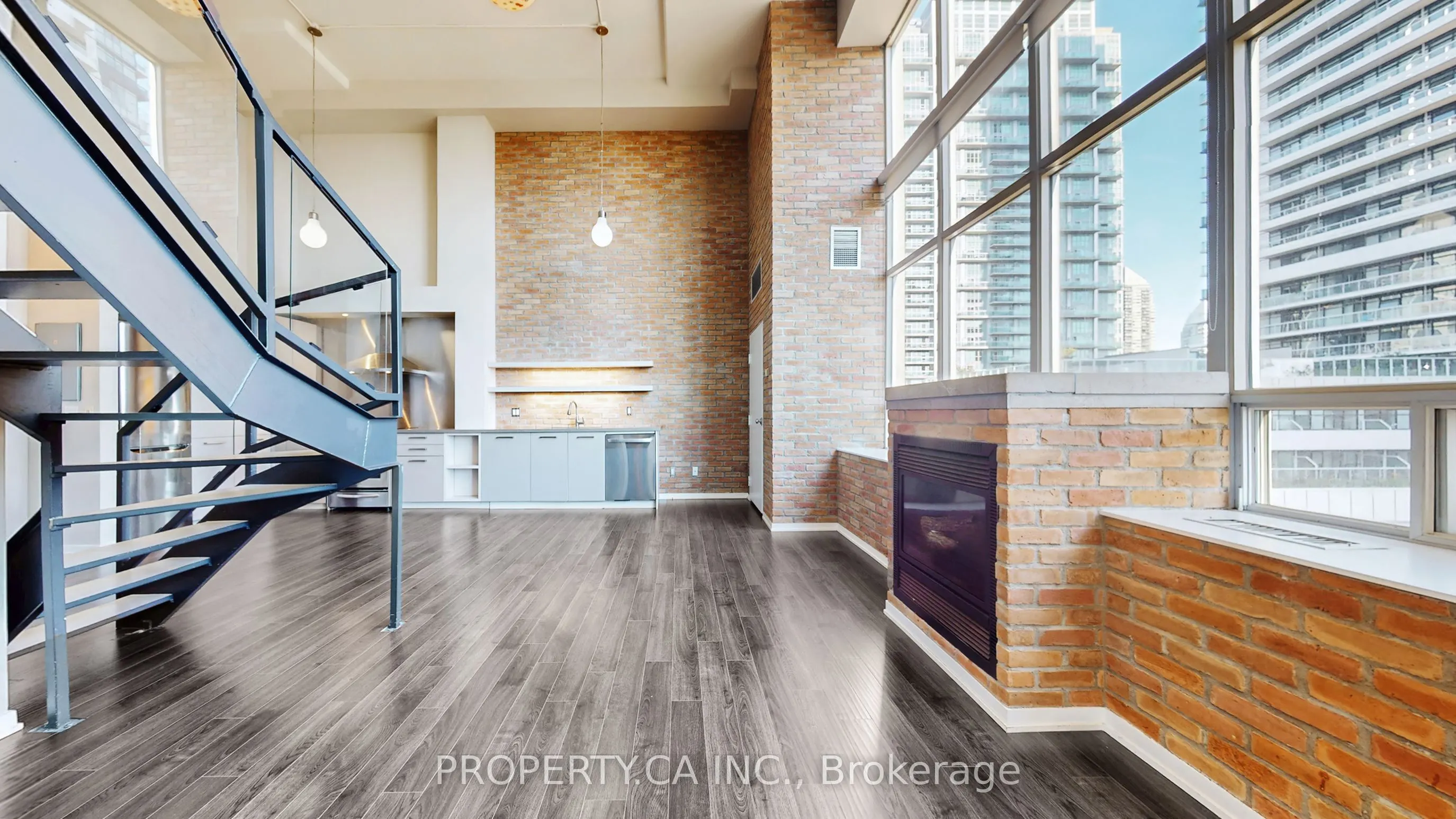300 Manitoba Street, #316