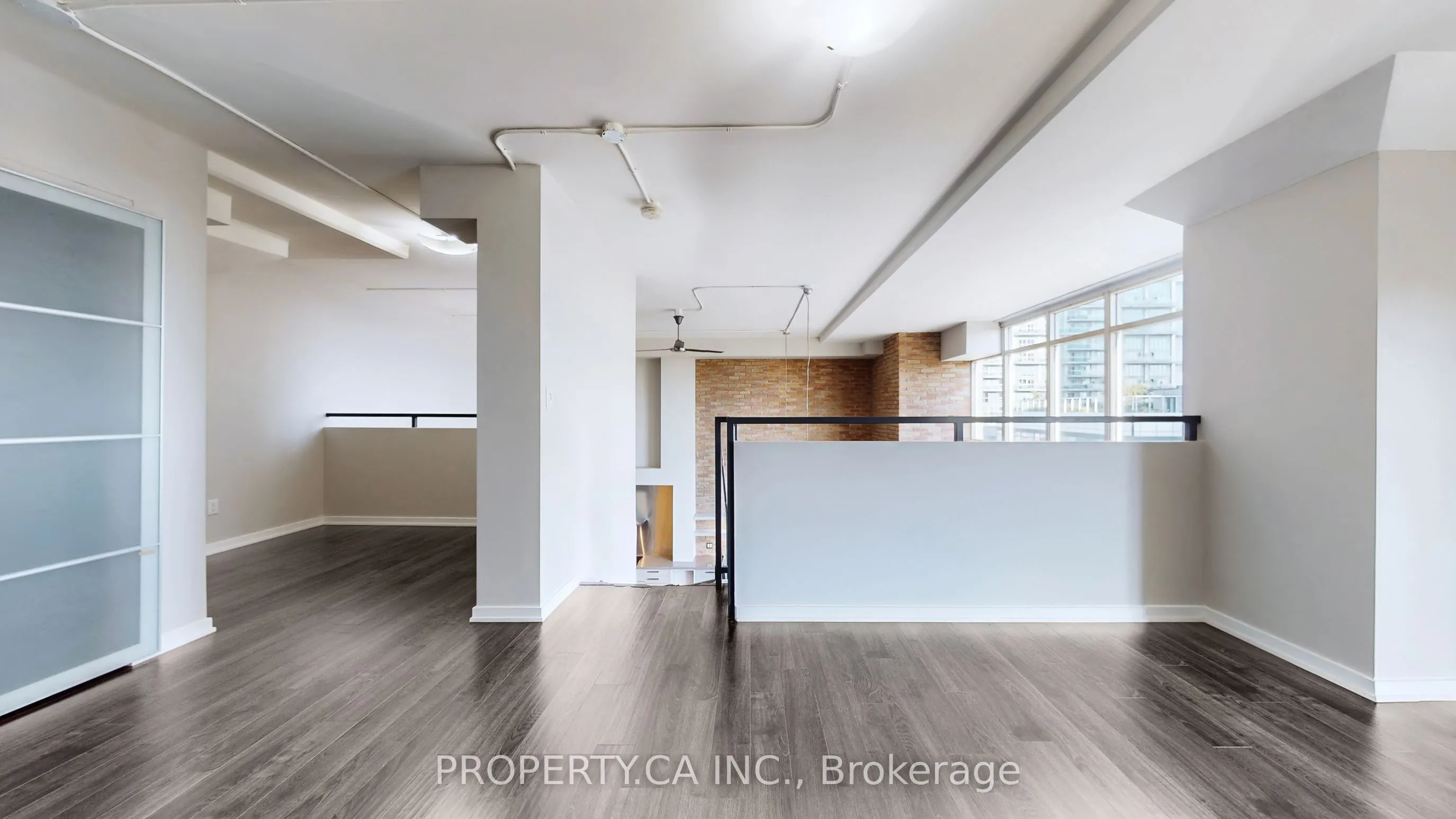 300 Manitoba Street, #316