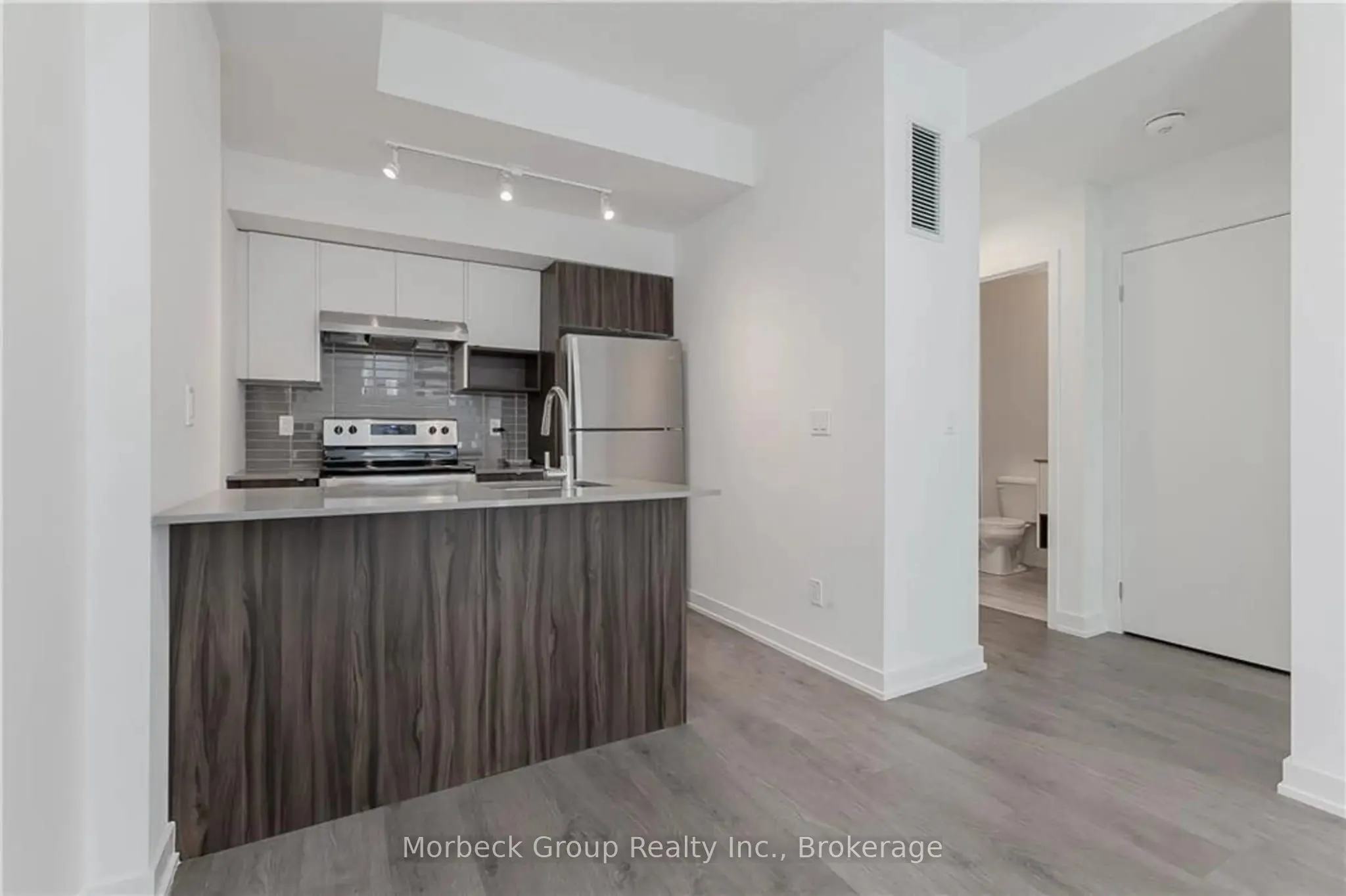 1135 Cooke Boulevard, #101