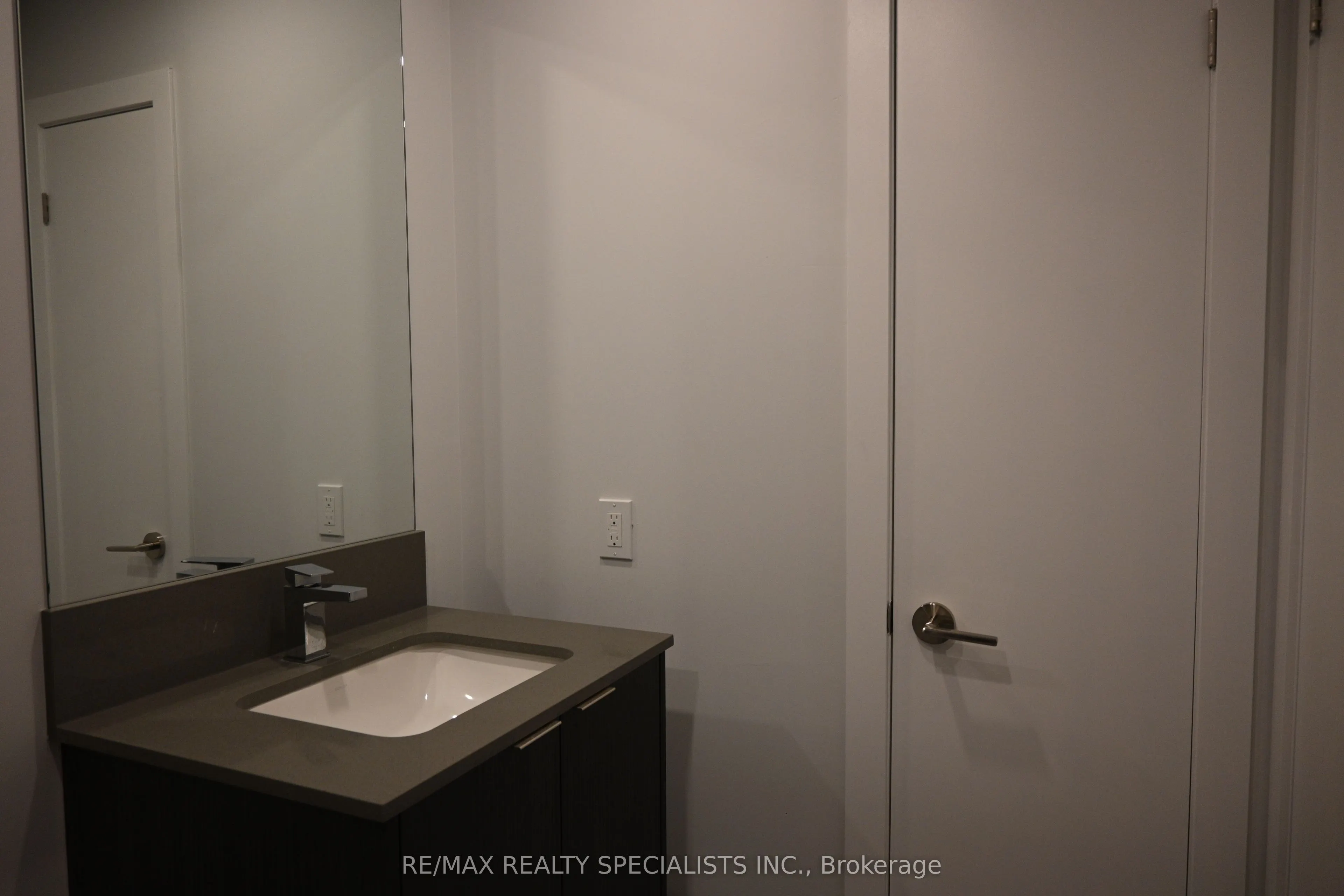 430 Square One Drive, #3504