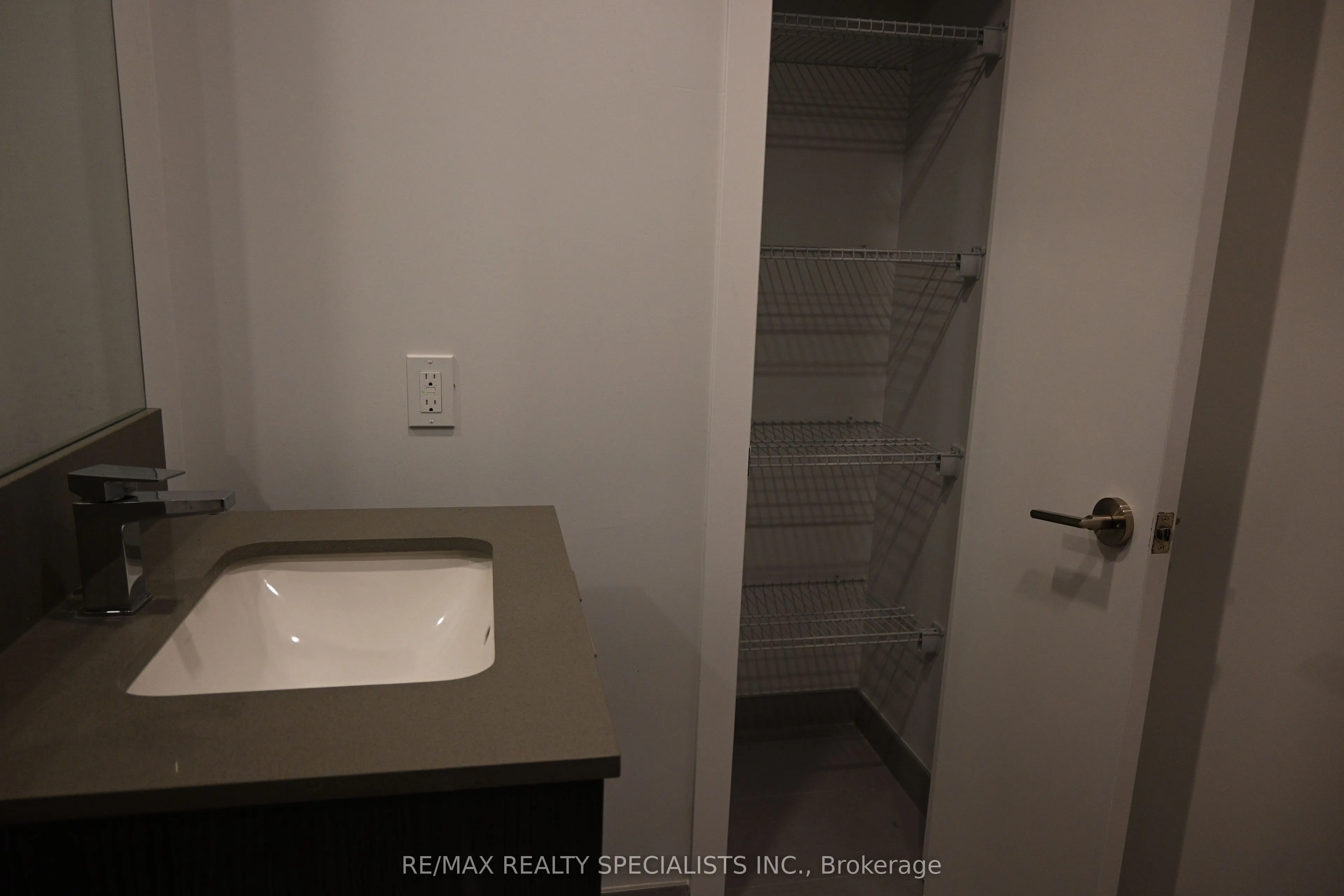 430 Square One Drive, #3504