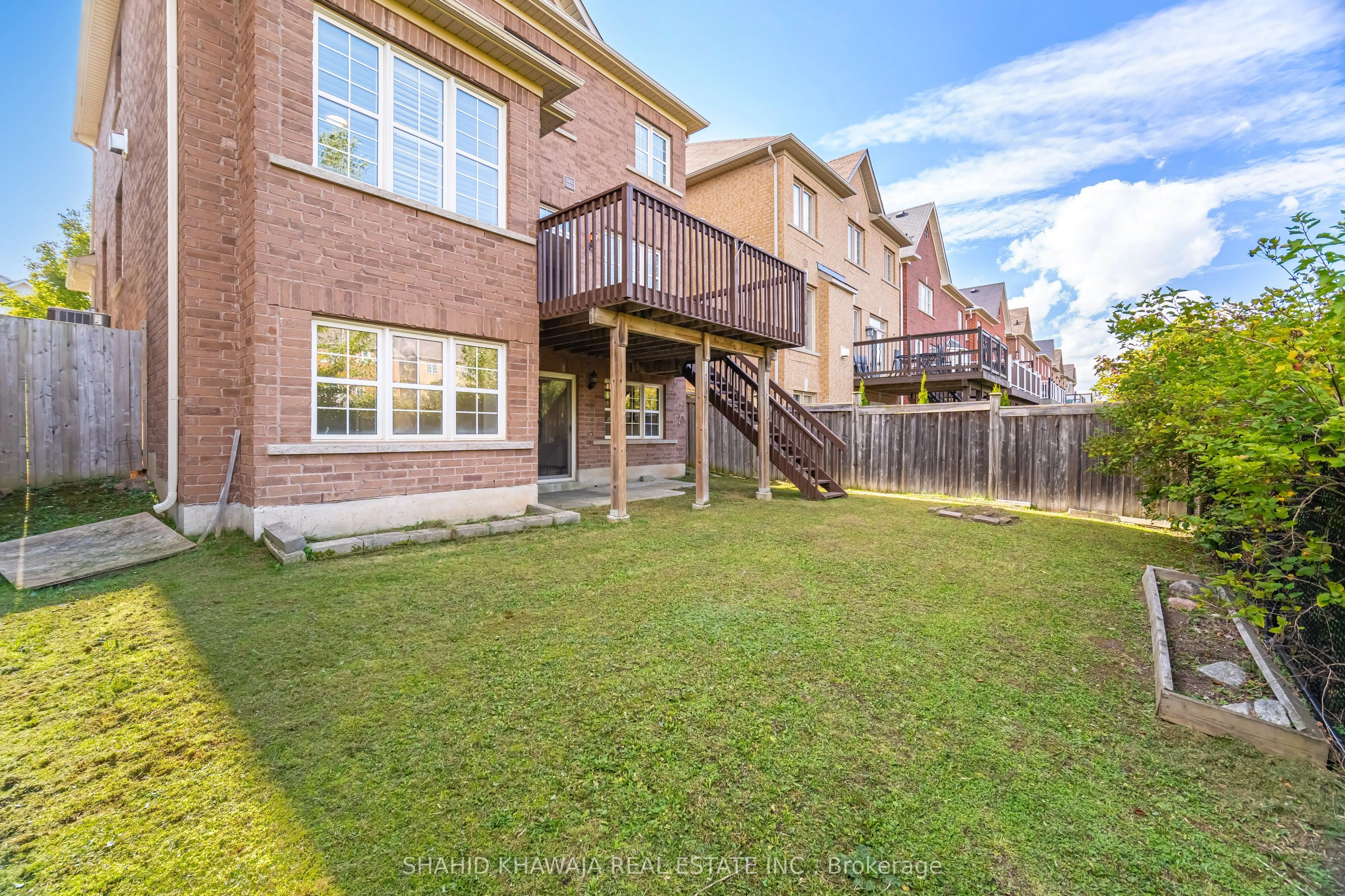 480 Nairn Circle