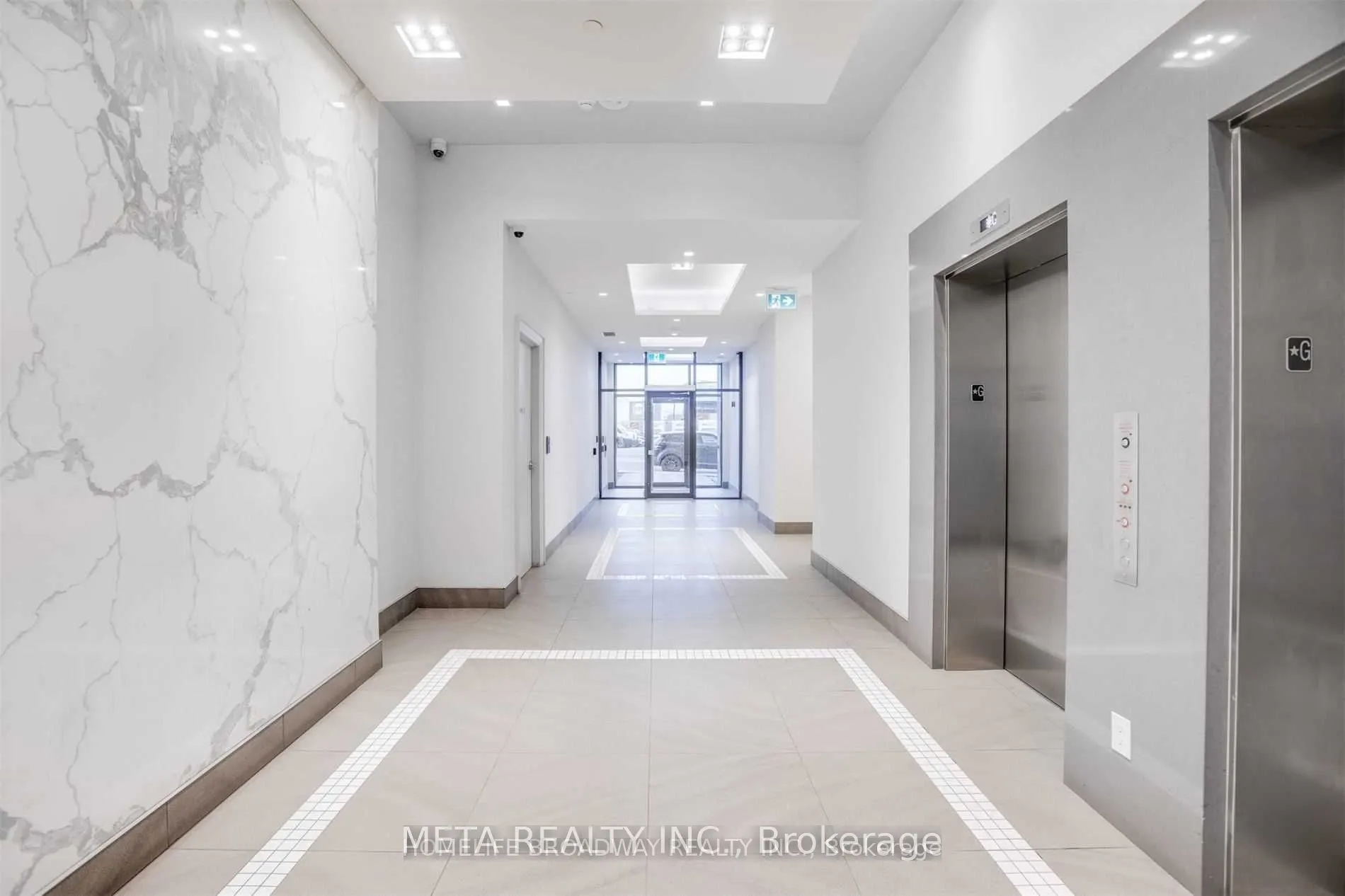 16 Mcadam Avenue, #406
