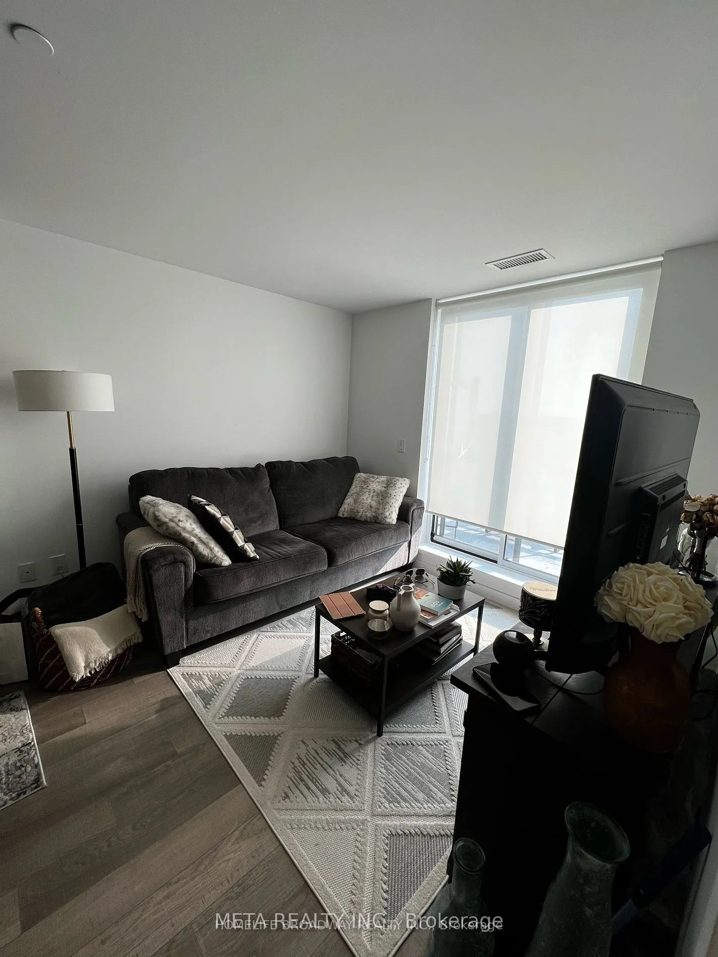 16 Mcadam Avenue, #406